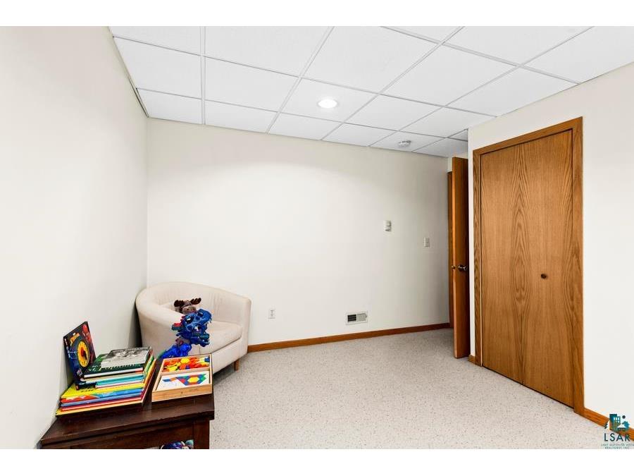 2020 E 11th St Superior WI 54880 6124225 image28