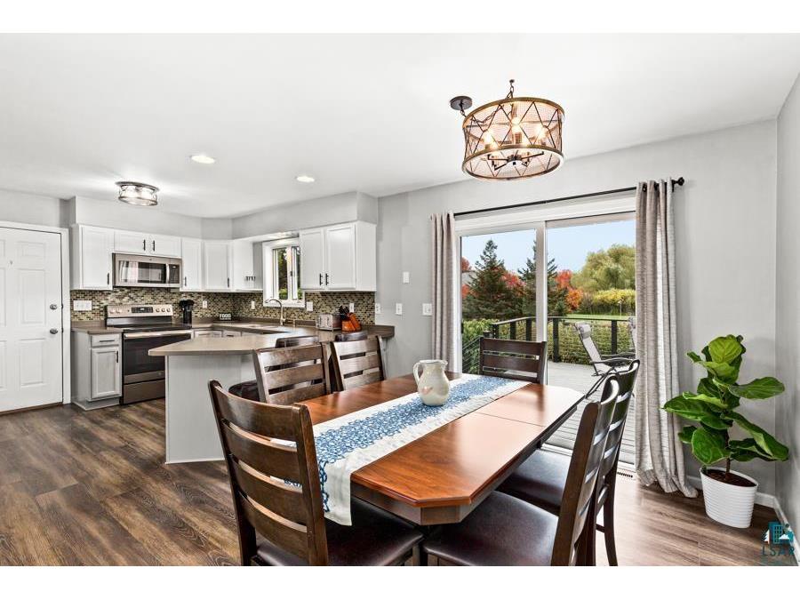 2020 E 11th St Superior WI 54880 6124225 image6