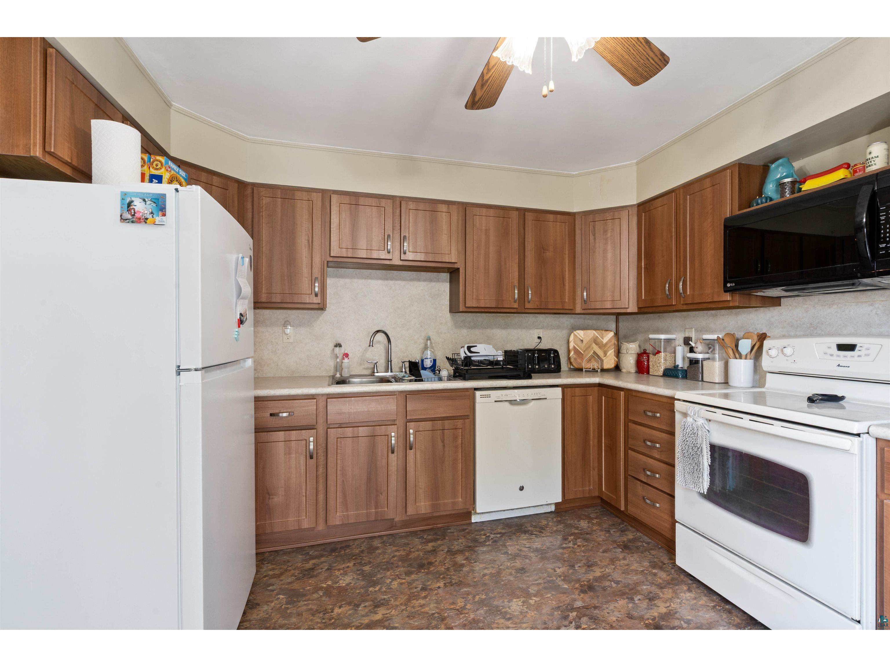2021 Ohio Ave Superior WI 54880 6126668 image9