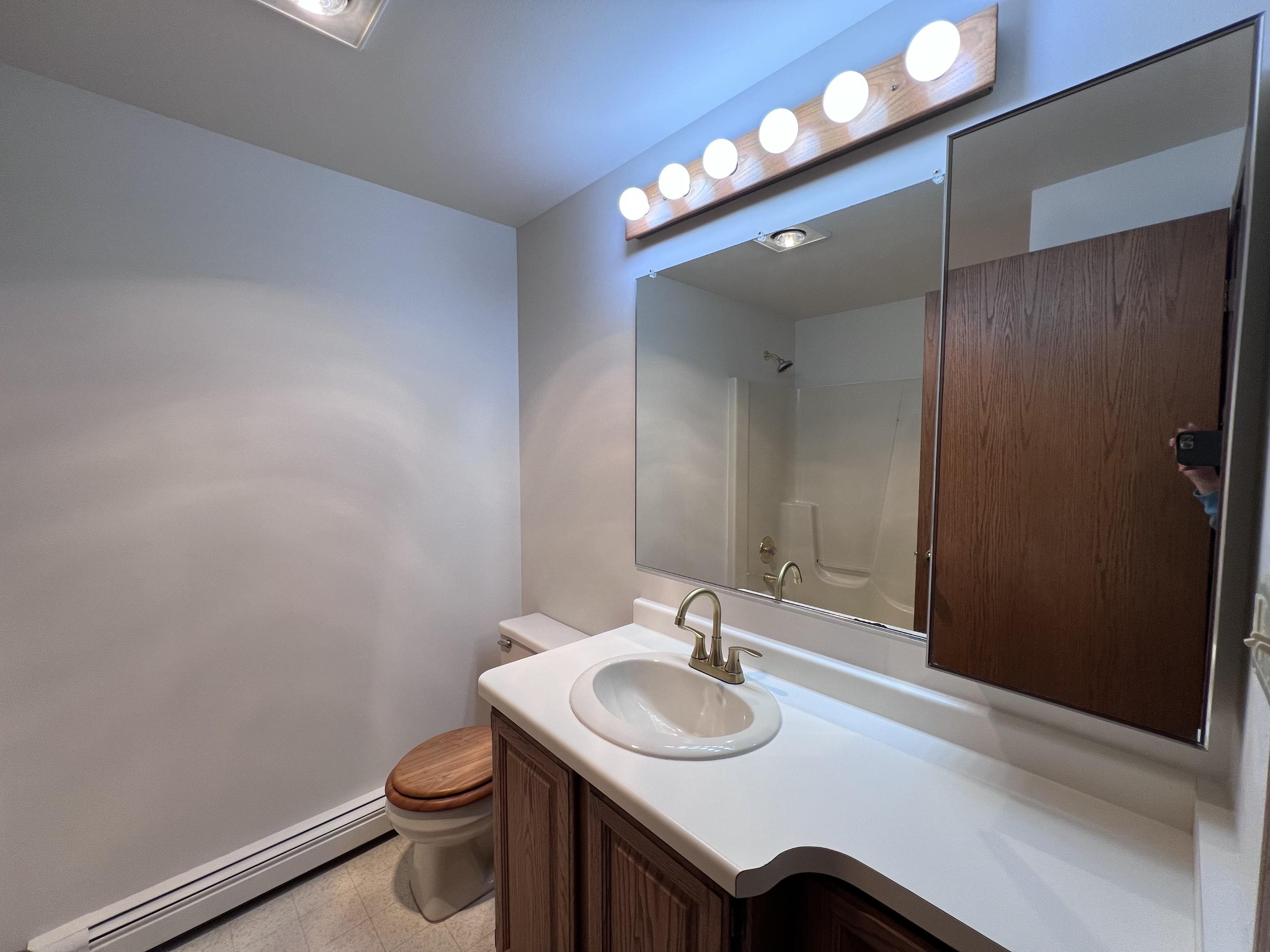 2023 E 11th St Superior WI 54880 6121931 image13