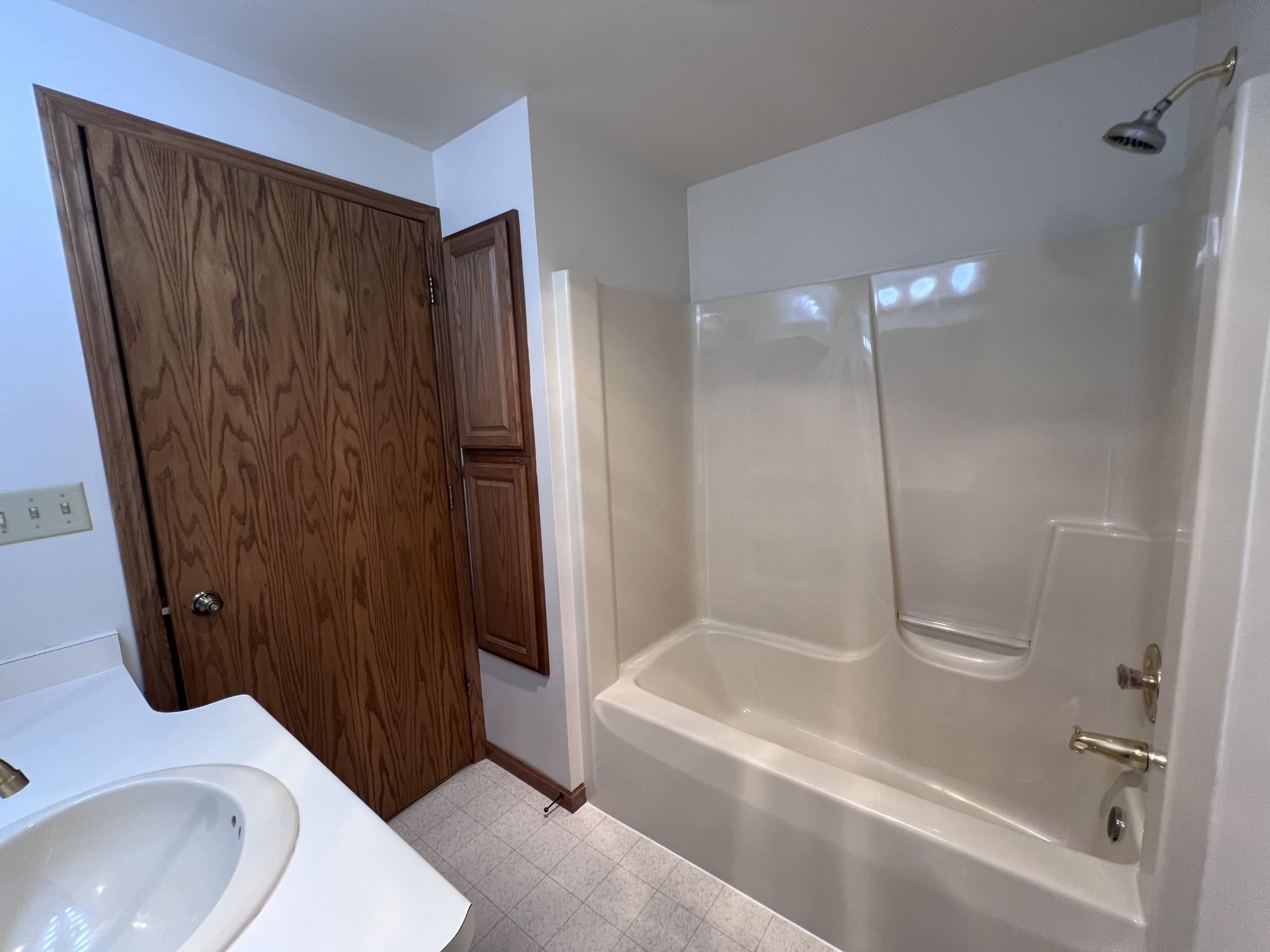 2023 E 11th St Superior WI 54880 6121931 image14