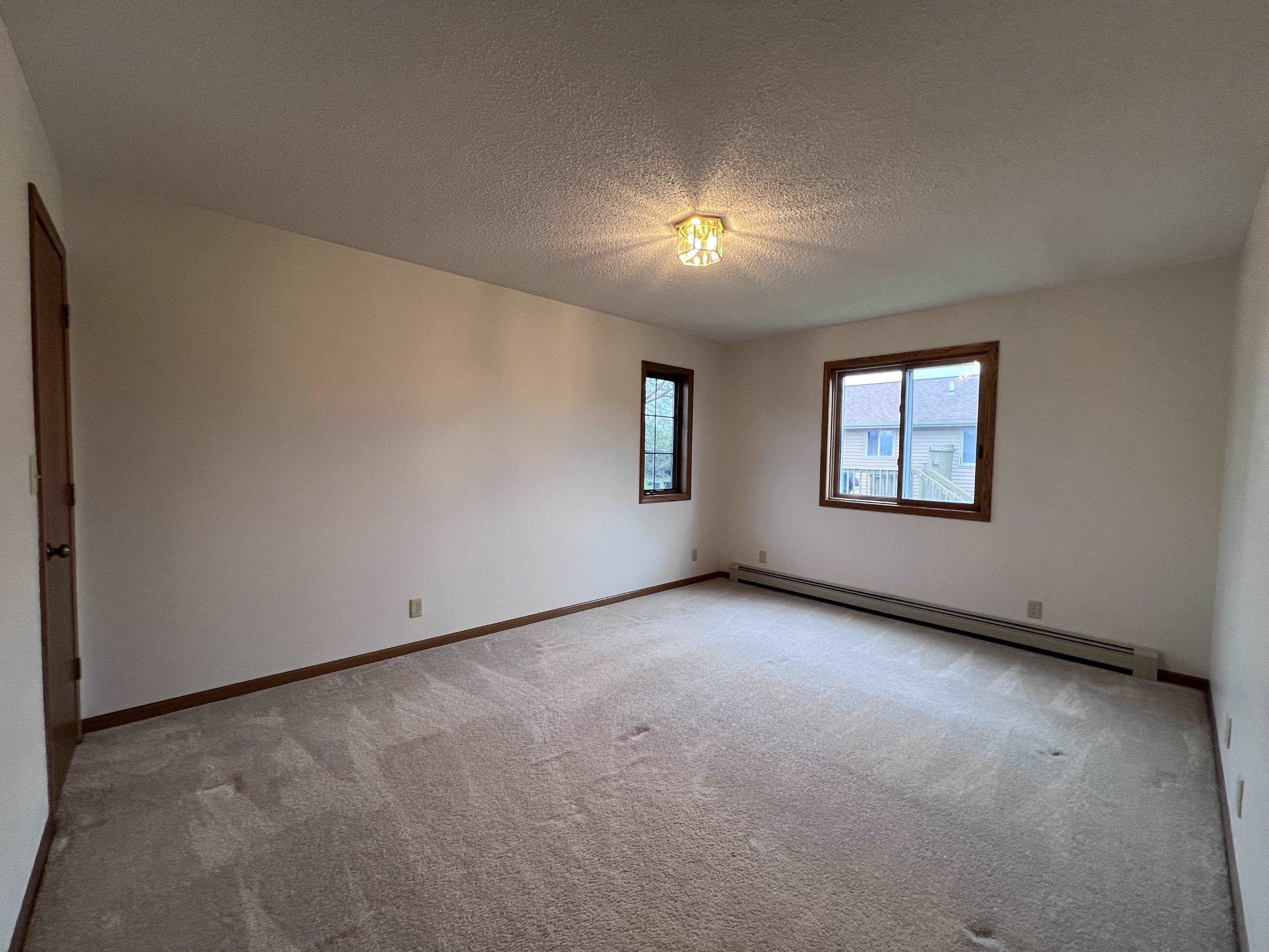 2023 E 11th St Superior WI 54880 6121931 image17