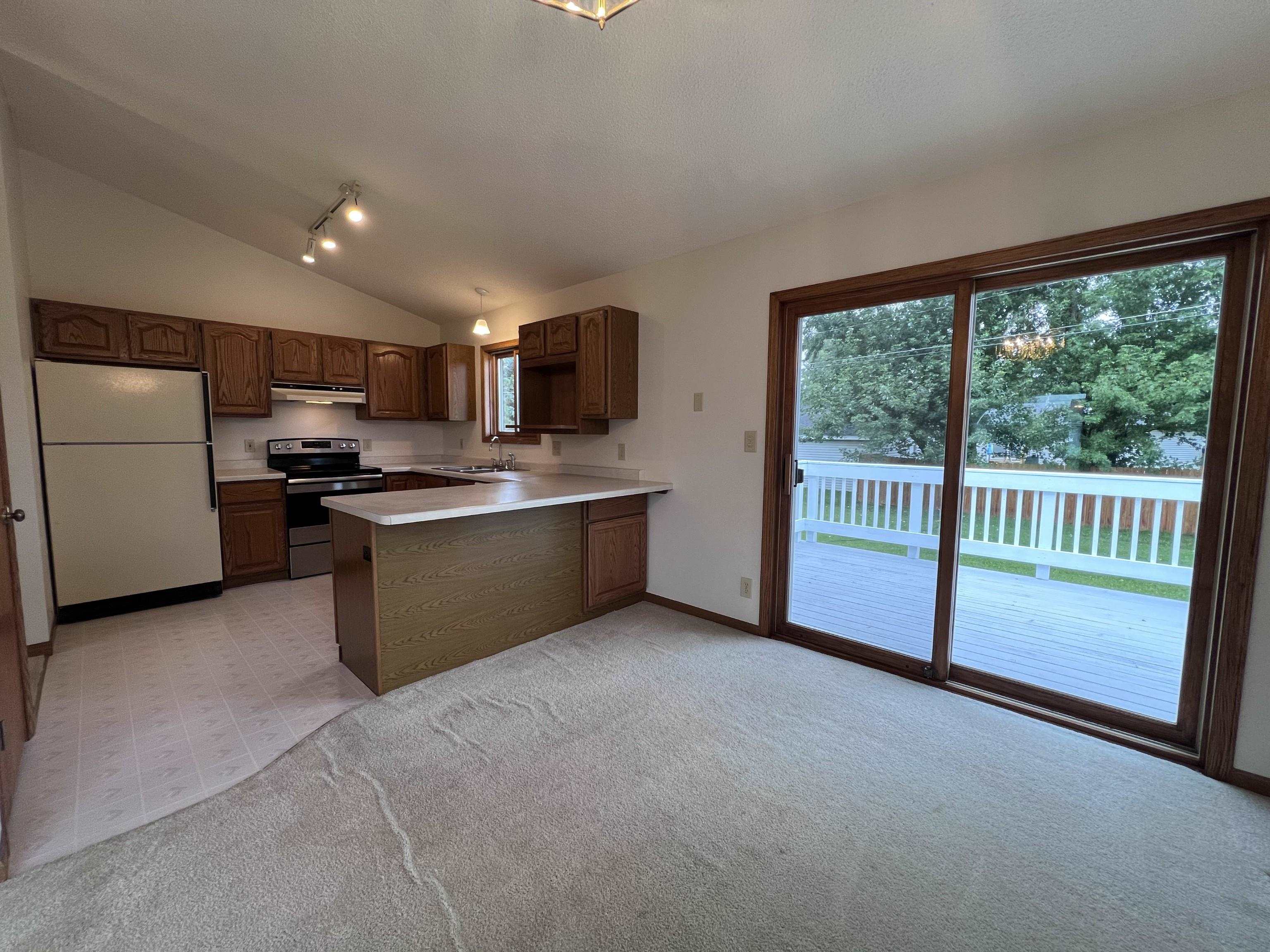 2023 E 11th St Superior WI 54880 6121931 image8