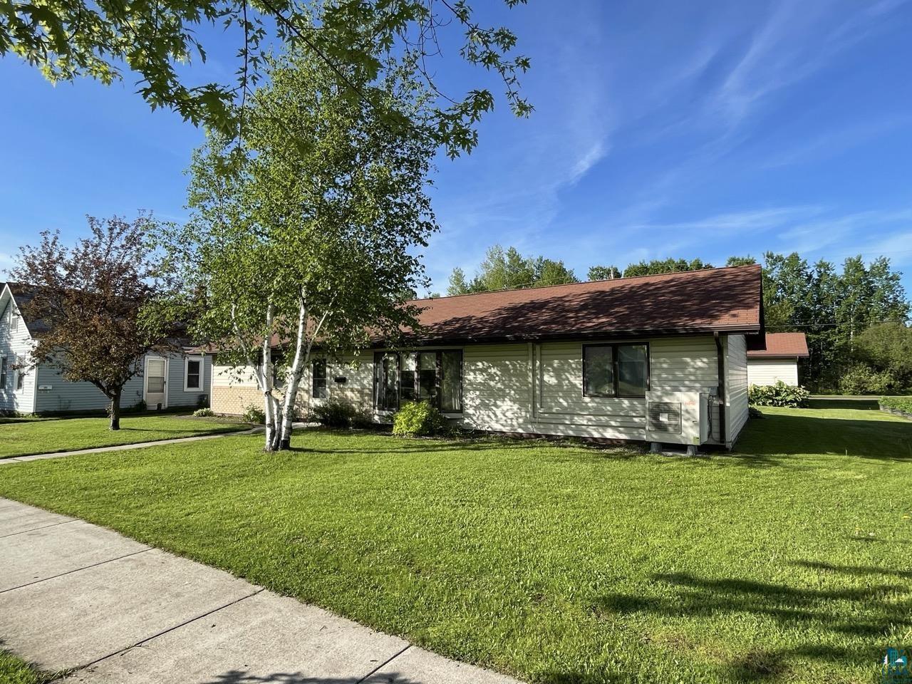 2025 E 10th St Superior WI 54880 6114086 image1