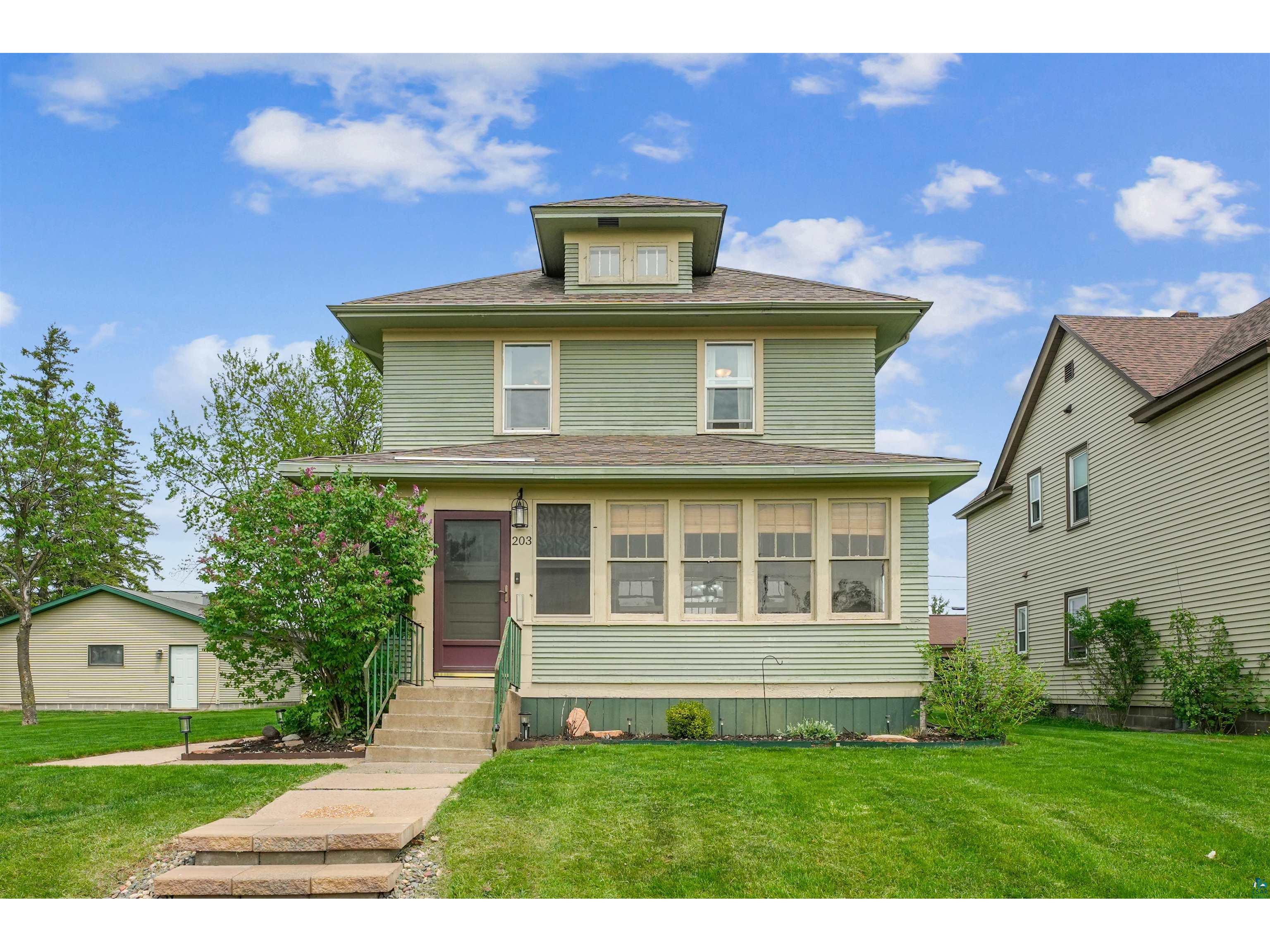 203 E 4th St Superior WI 54880 6119734 image1