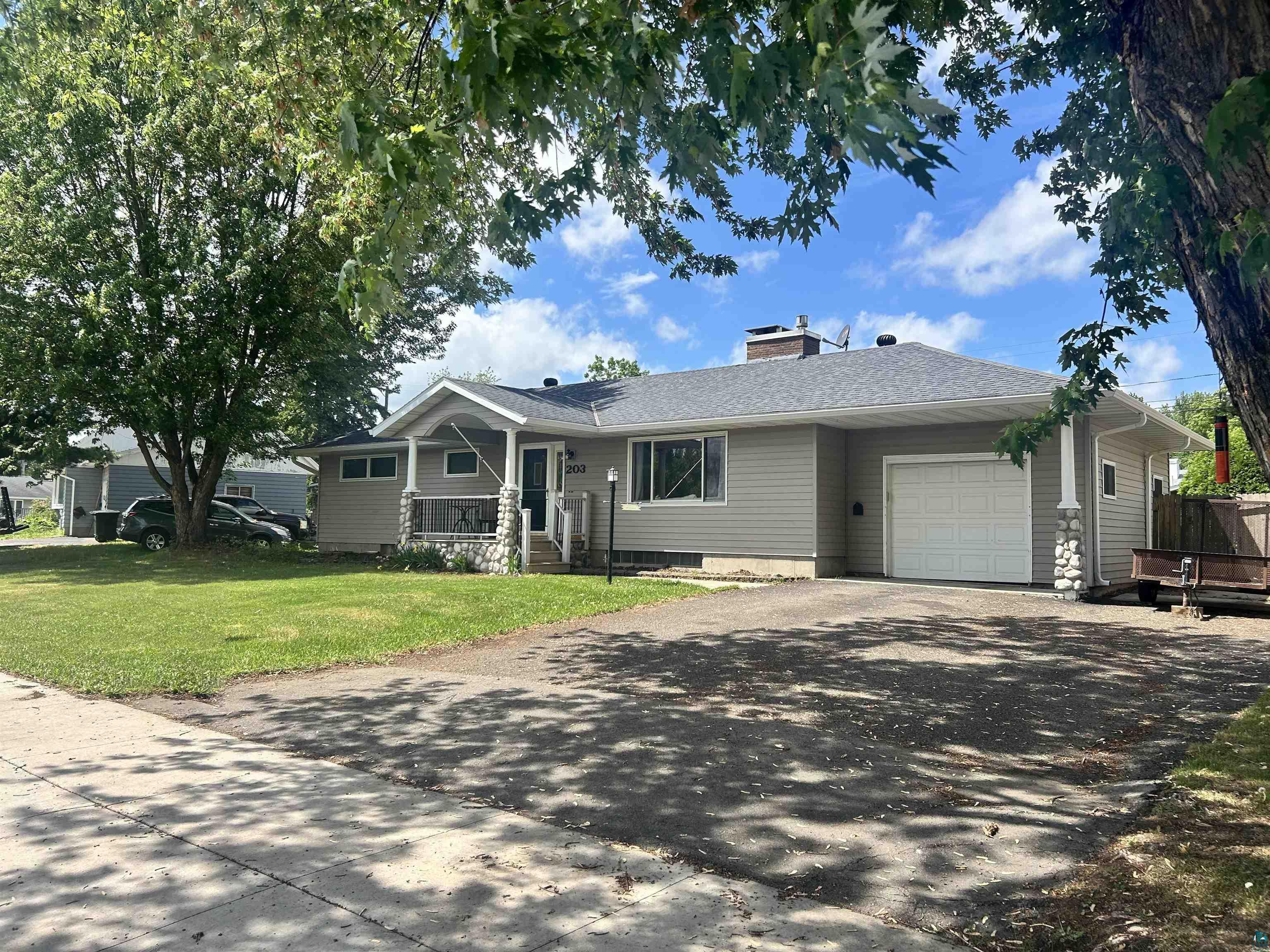 203 Wyandotte Rd Hoyt Lakes MN 55750 6123888 image1