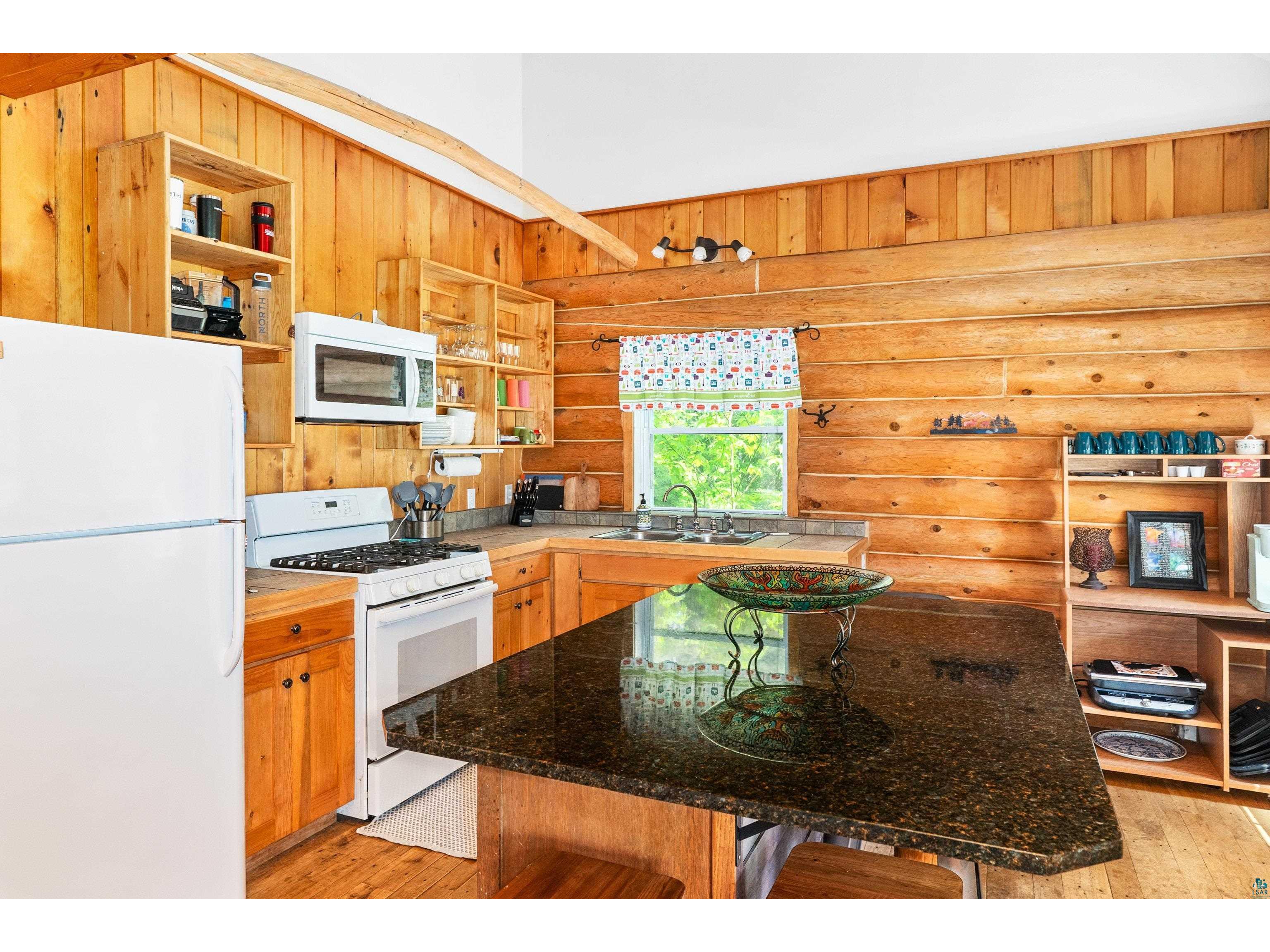 204 E Deeryard Rd Grand Marais MN 55604 - Deeryard 6125024 image9