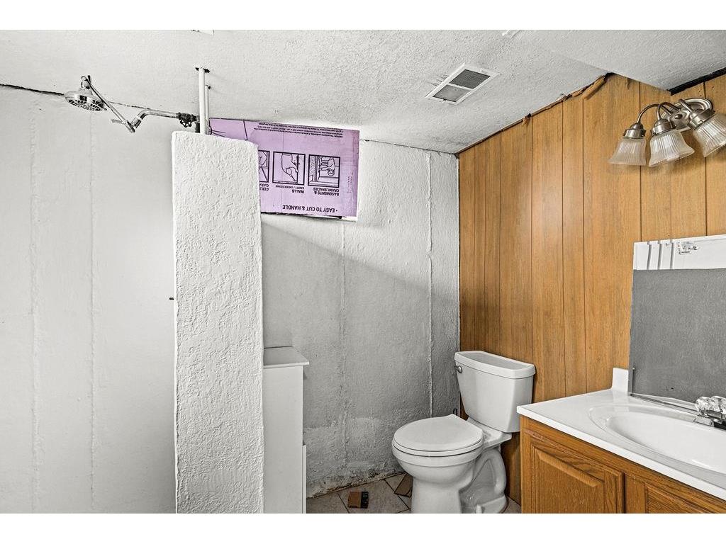 204 N Blackman Ave Duluth MN 55811 6122852 image21