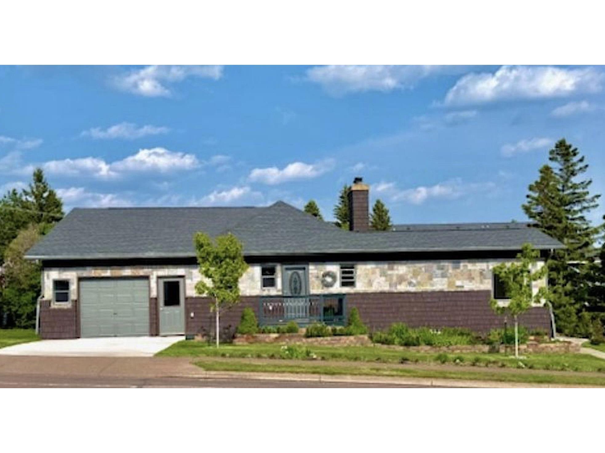 206 N Broadway Ave Grand Marais MN 55604 6123019 image2