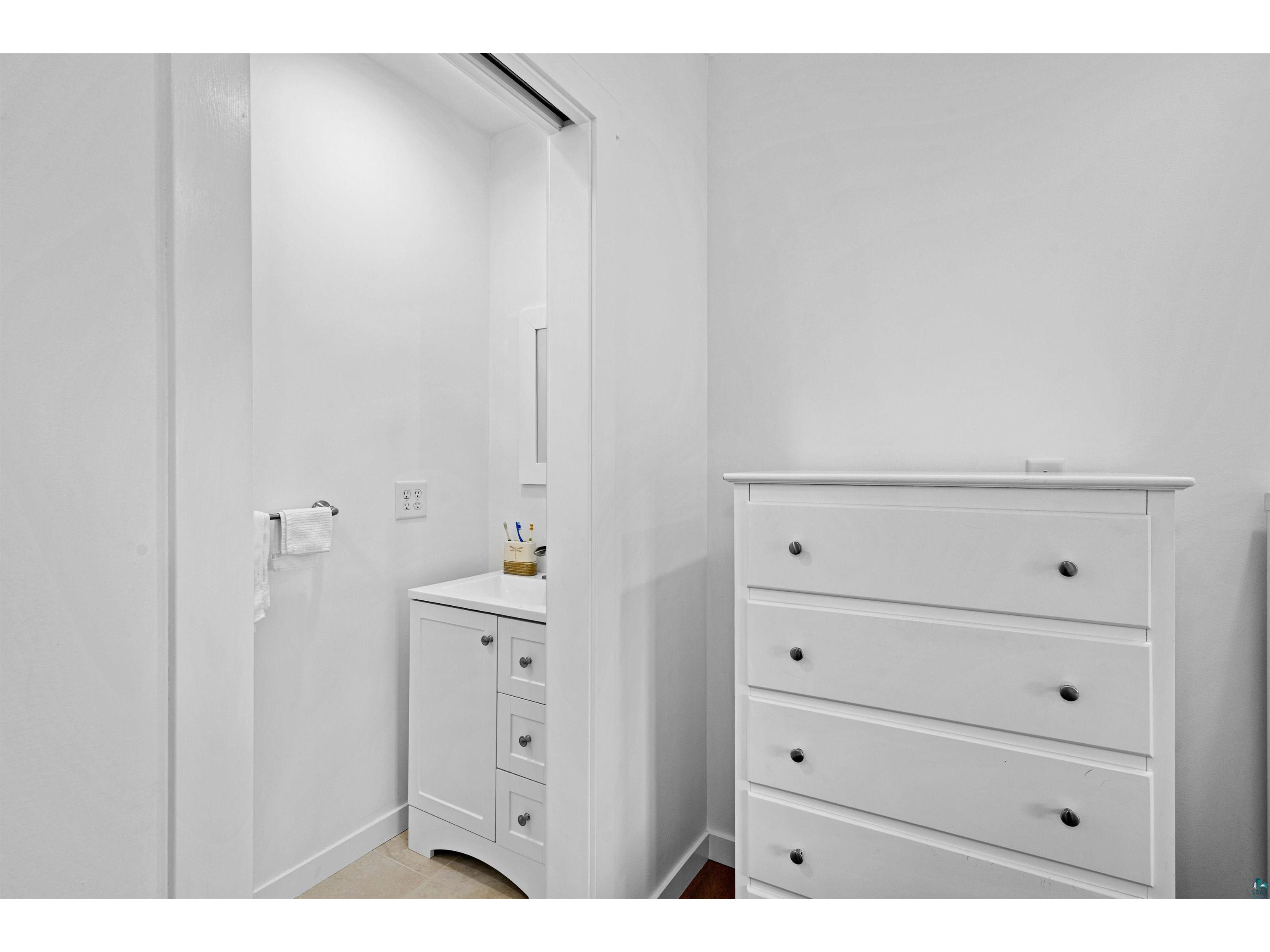 209 90th Ave W Duluth MN 55808 6125125 image16