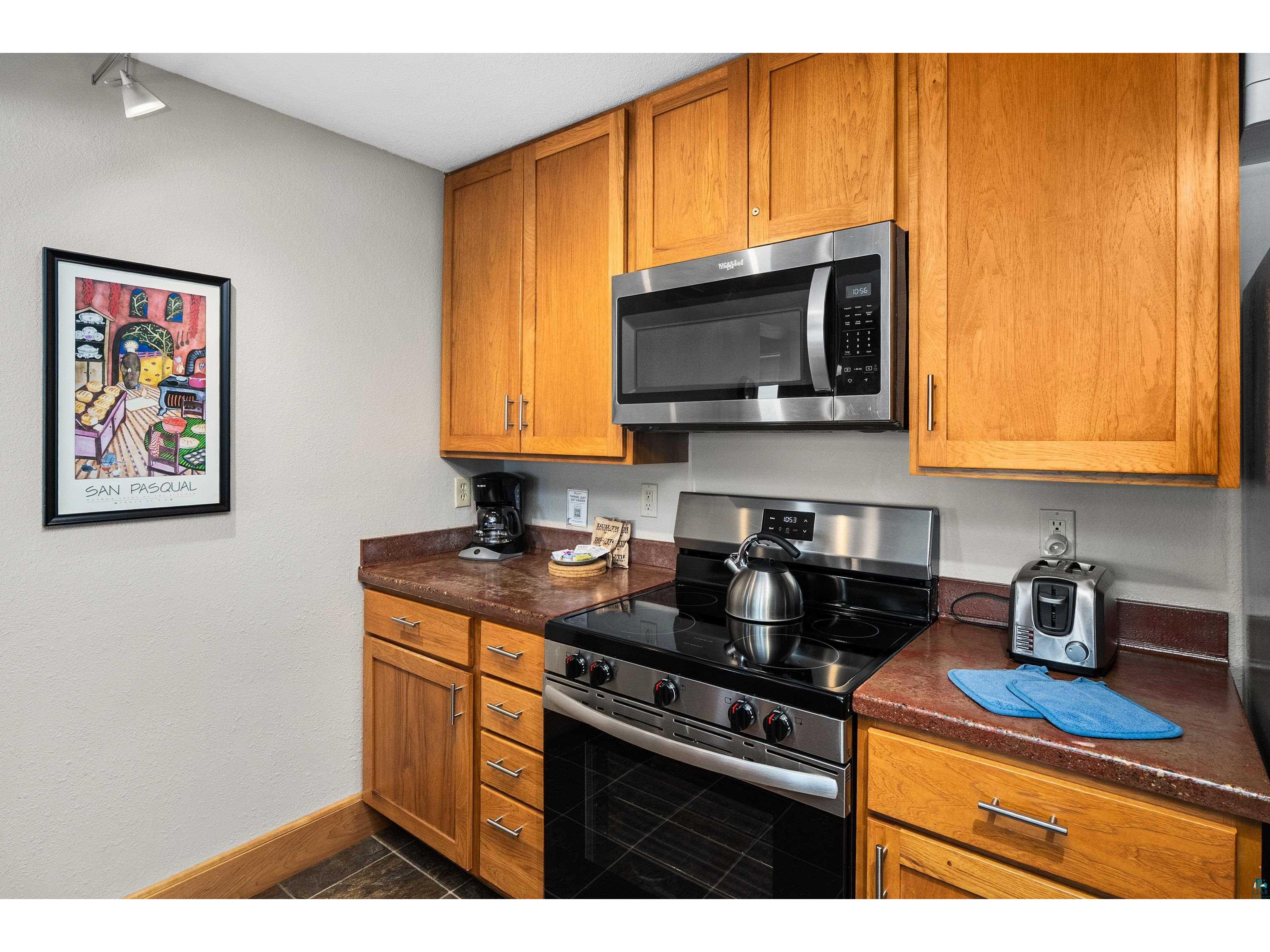 21 E Wisconsin St Grand Marais MN 55604 - Lake Superior 6126310 image12