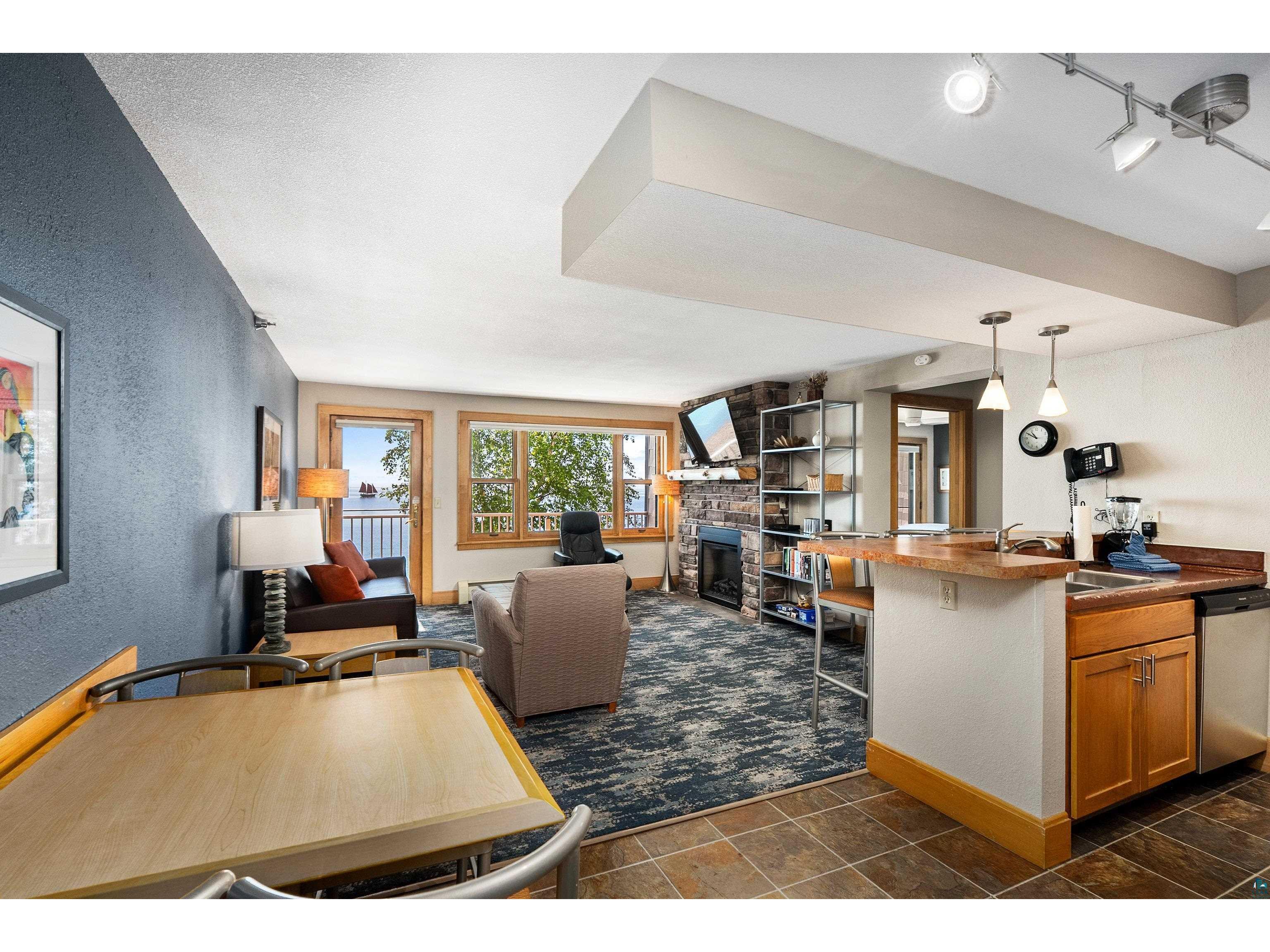 21 E Wisconsin St Grand Marais MN 55604 - Lake Superior 6126310 image14