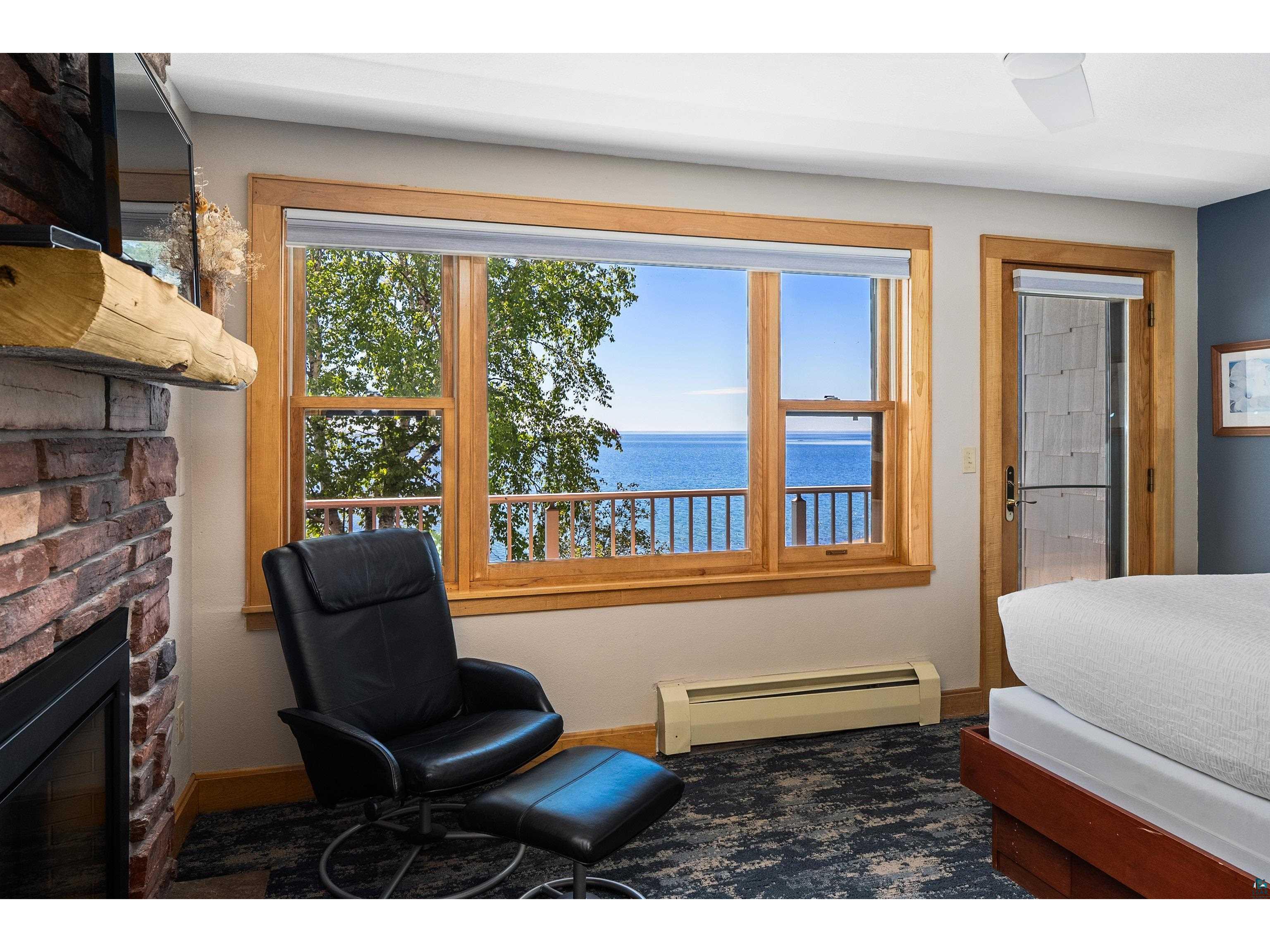 21 E Wisconsin St Grand Marais MN 55604 - Lake Superior 6126310 image24