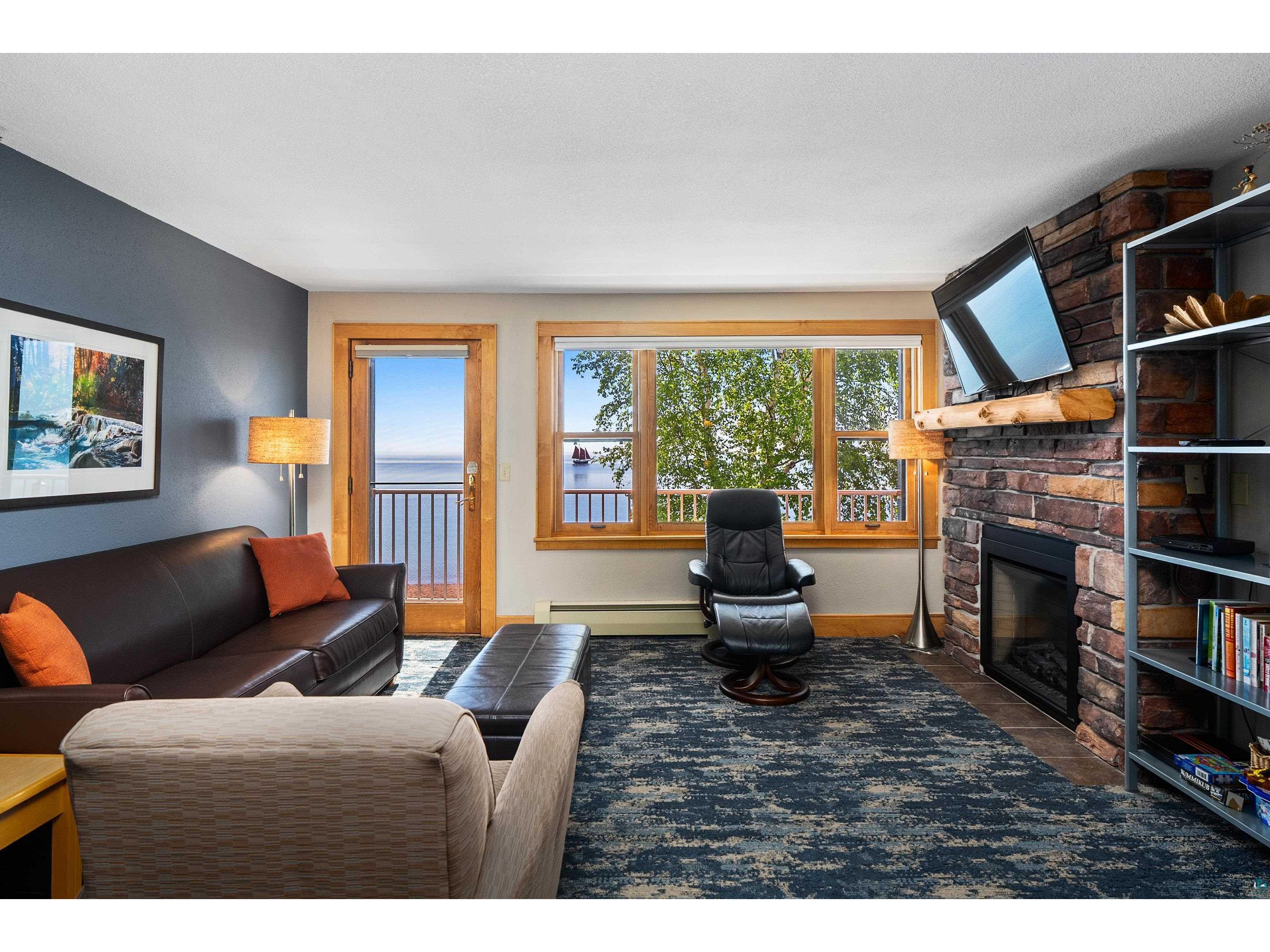 21 E Wisconsin St Grand Marais MN 55604 - Lake Superior 6126310 image3