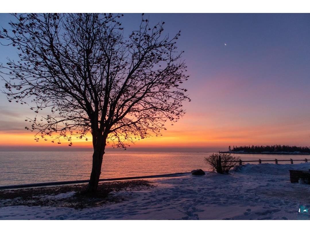 21 E Wisconsin St Grand Marais MN 55604 - Lake Superior 6126310 image53