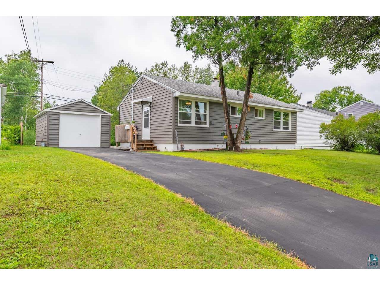 210 Suffolk Dr Hoyt Lakes MN 55750 6109604 image1