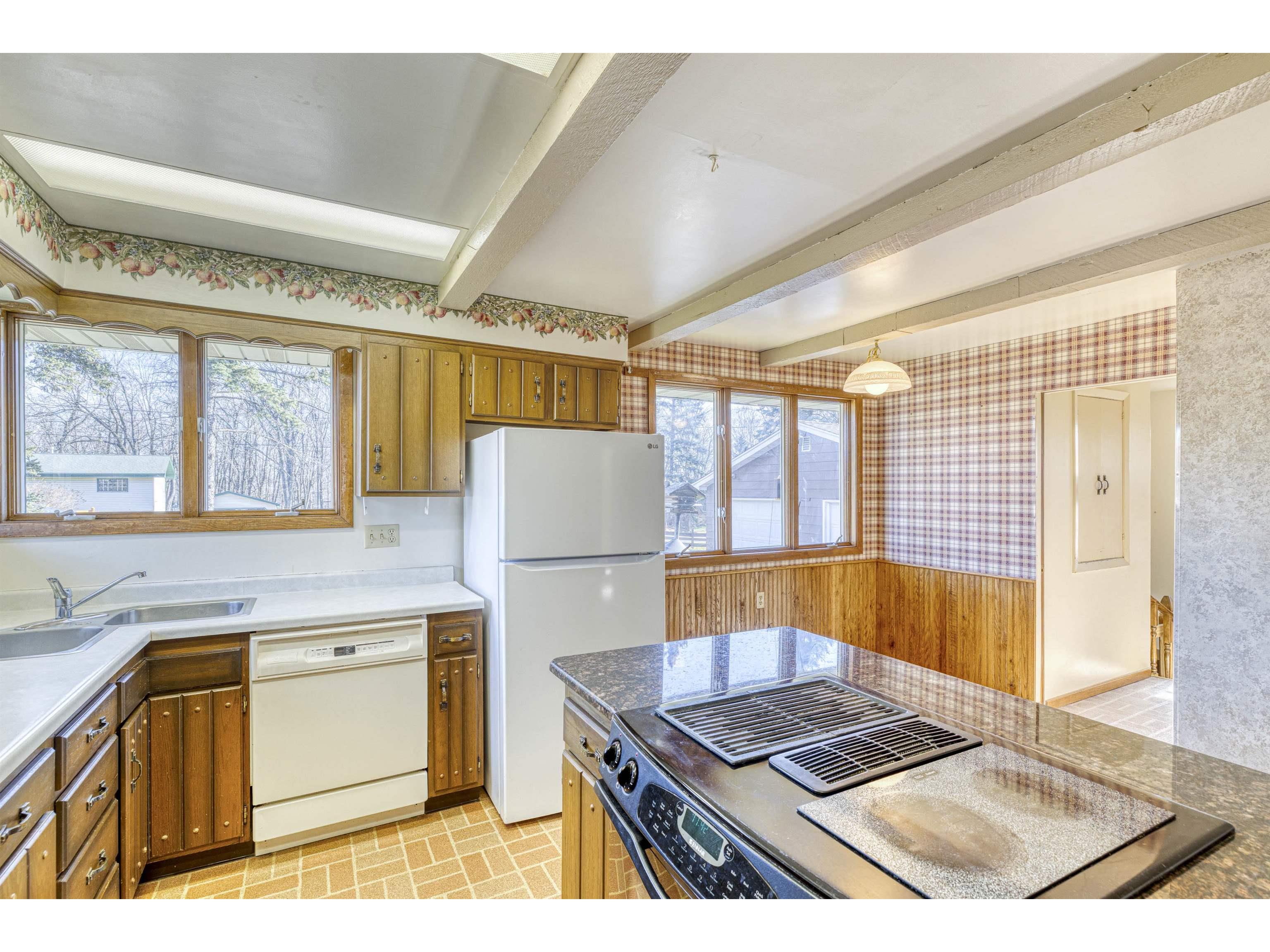 210 W Mulberry St Duluth MN 55811 6122957 image14