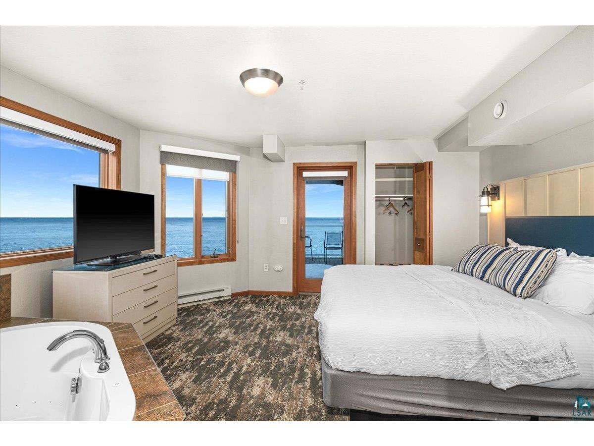 2100 Water St Duluth MN 55812 - Lake Superior 6124242 image26