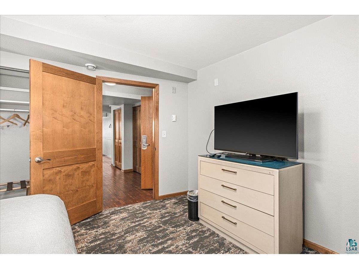 2100 Water St Duluth MN 55812 - Lake Superior 6124242 image31