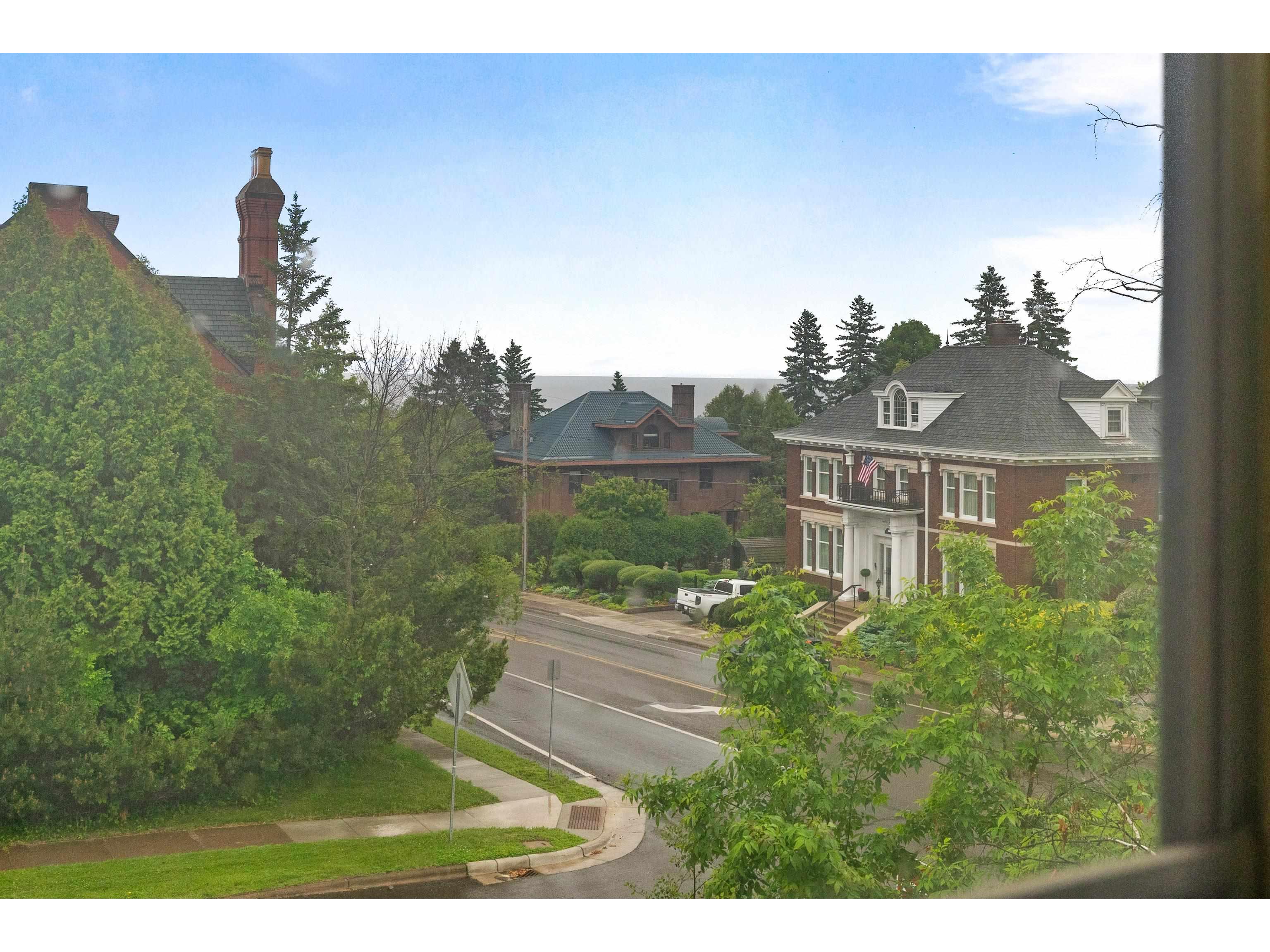 2101 E 1st St Duluth MN 55812 6122223 image32