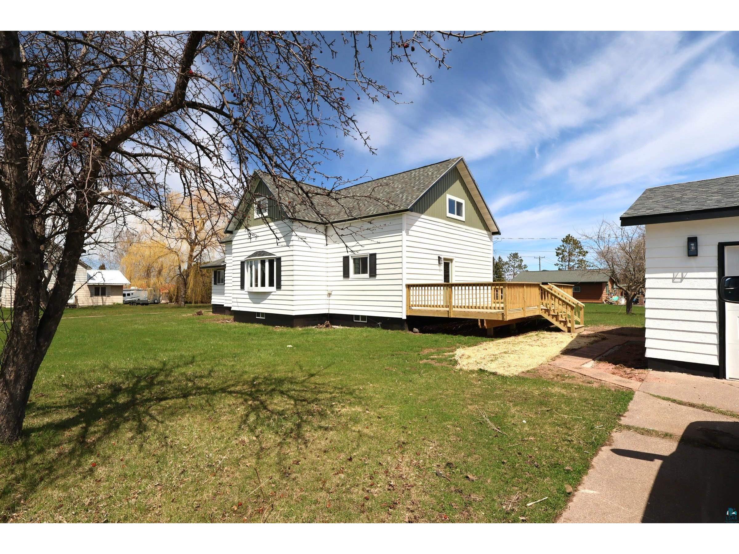2102 E Main St Ashland WI 54806 6124944 image3