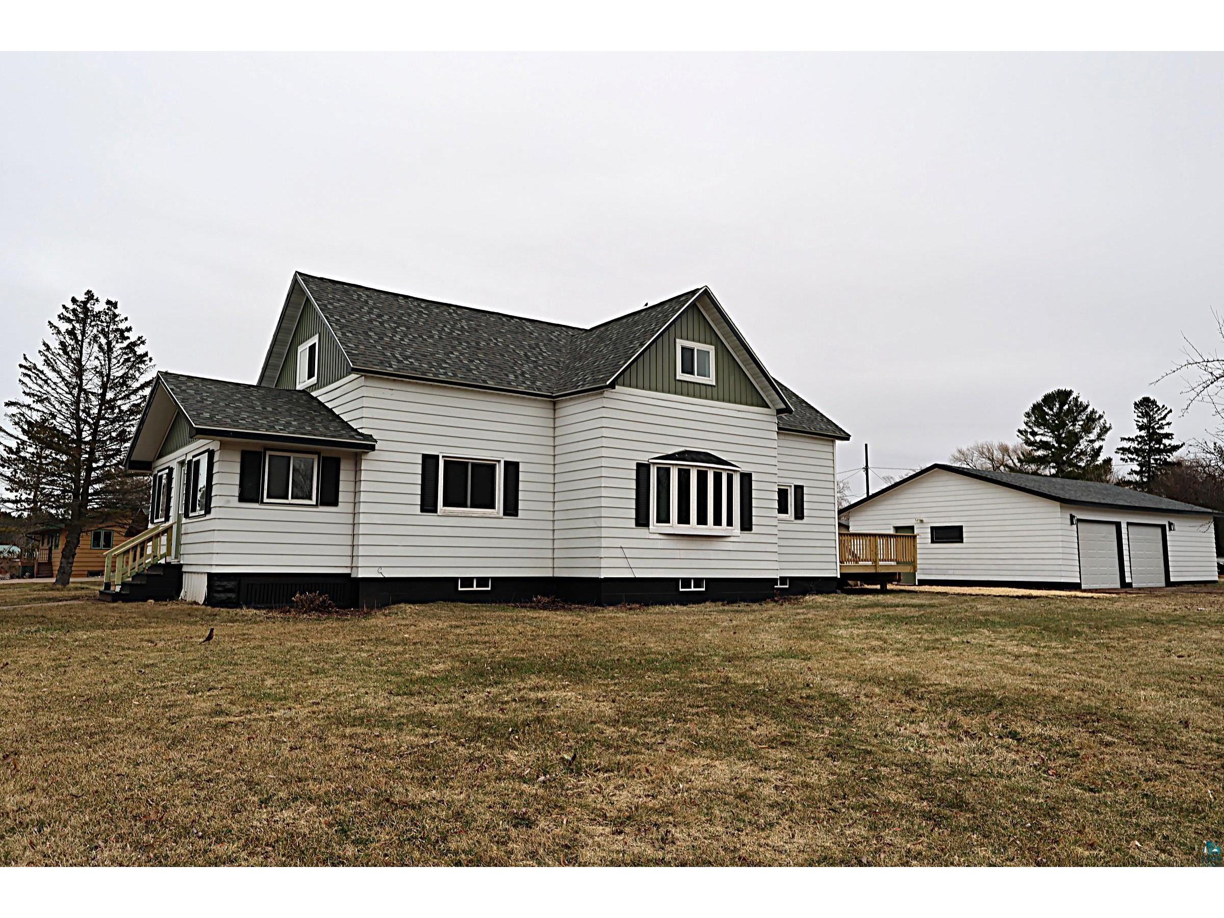 2102 Main St E Ashland WI 54806 6124472 image1