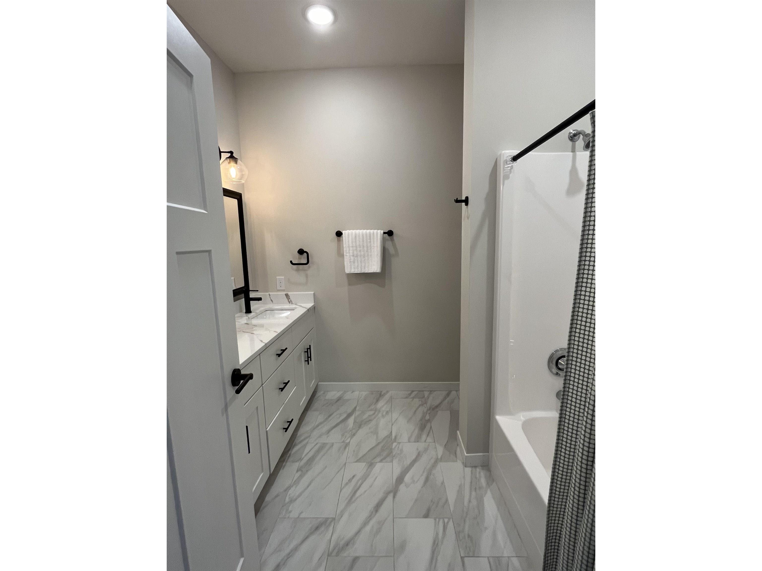 2102 N 40th Ave W Duluth MN 55811 6123304 image31