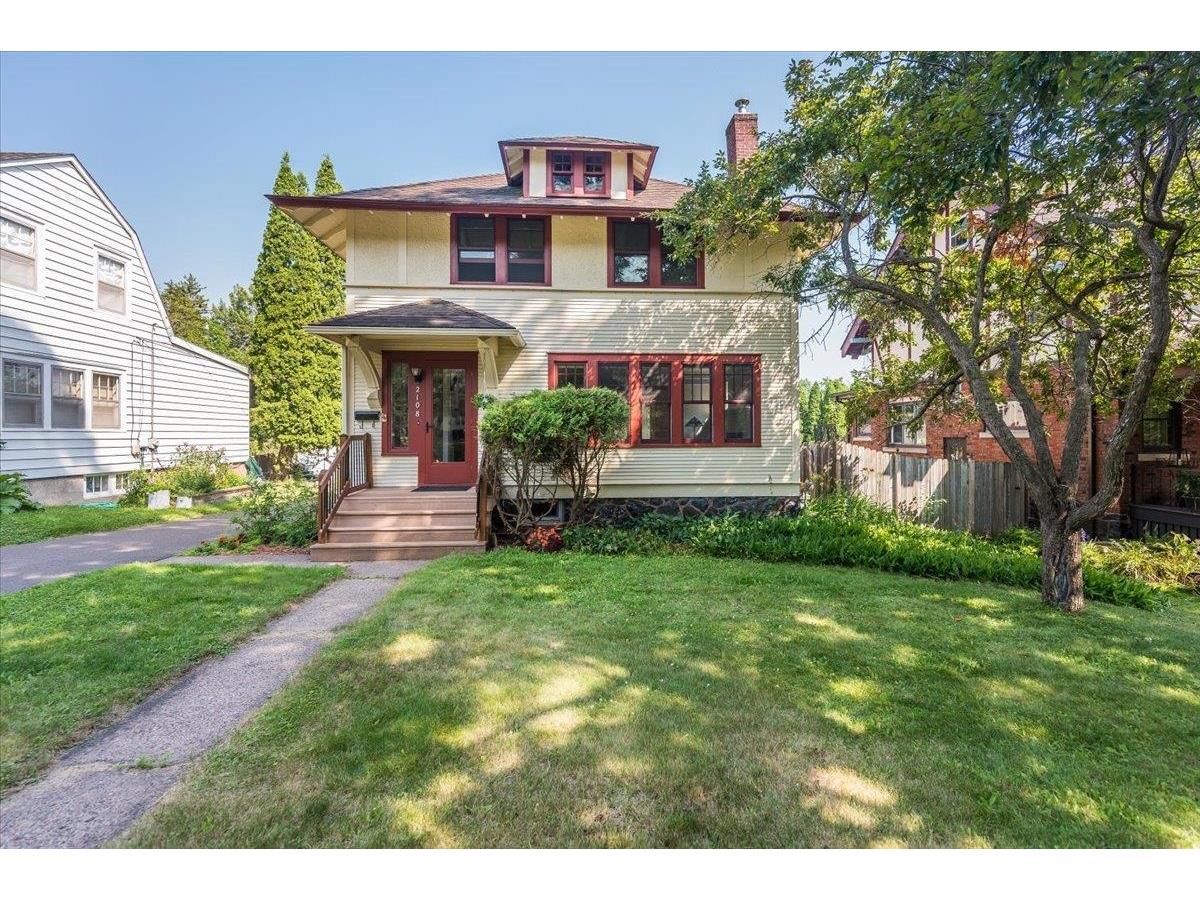 2108 Lakeview Dr Duluth MN 55803 6121070 image1