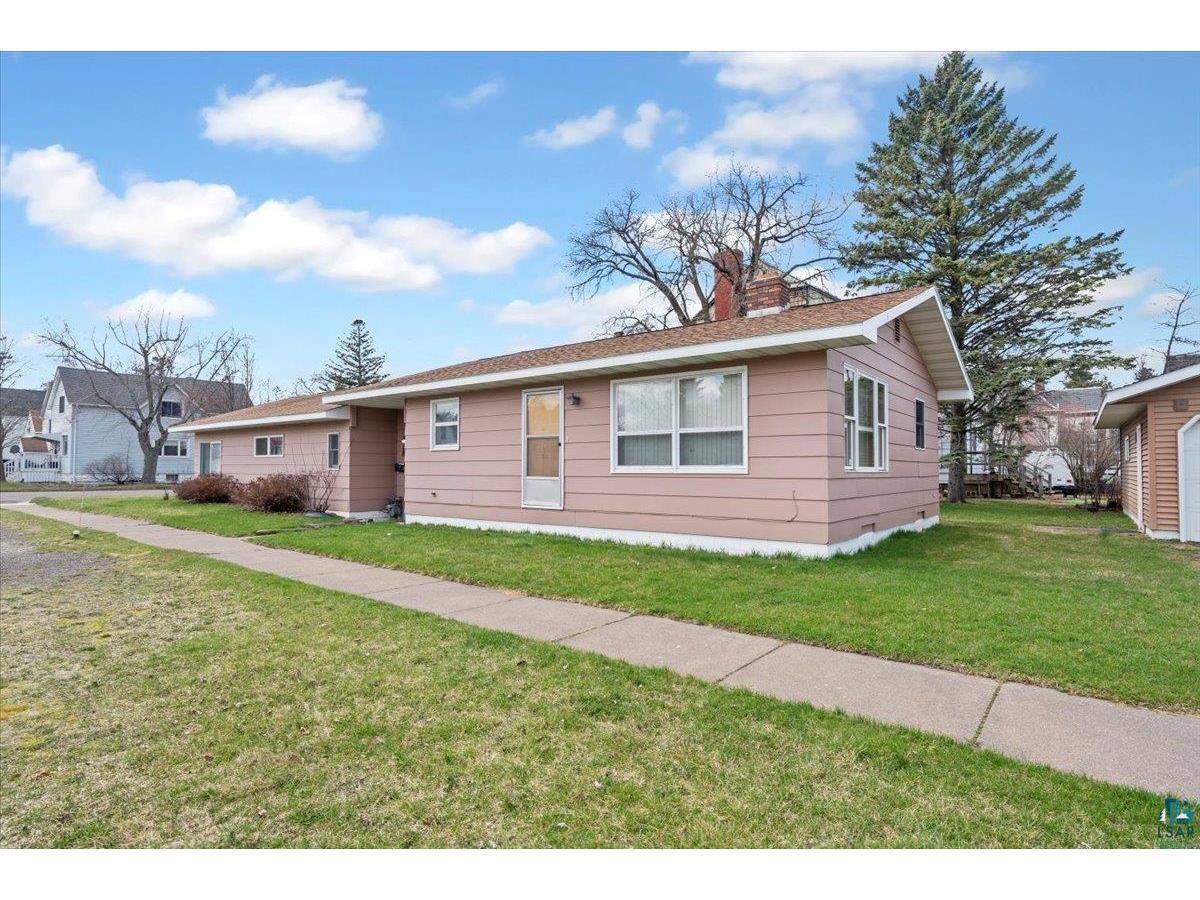 211 E 7th St Superior WI 54880 6113934 image1