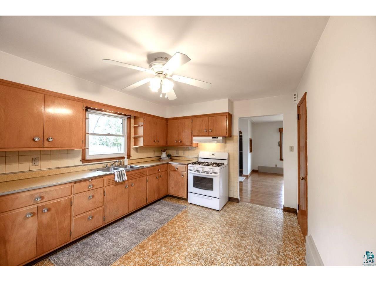 211 NW 10th St Chisholm MN 55719 6124813 image10
