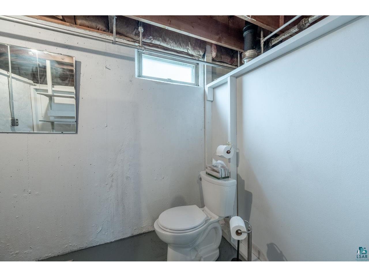 211 NW 10th St Chisholm MN 55719 6124813 image23