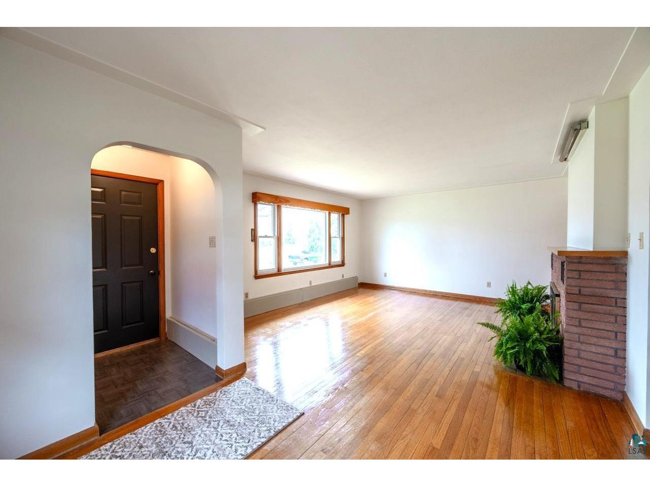 211 NW 10th St Chisholm MN 55719 6124813 image4