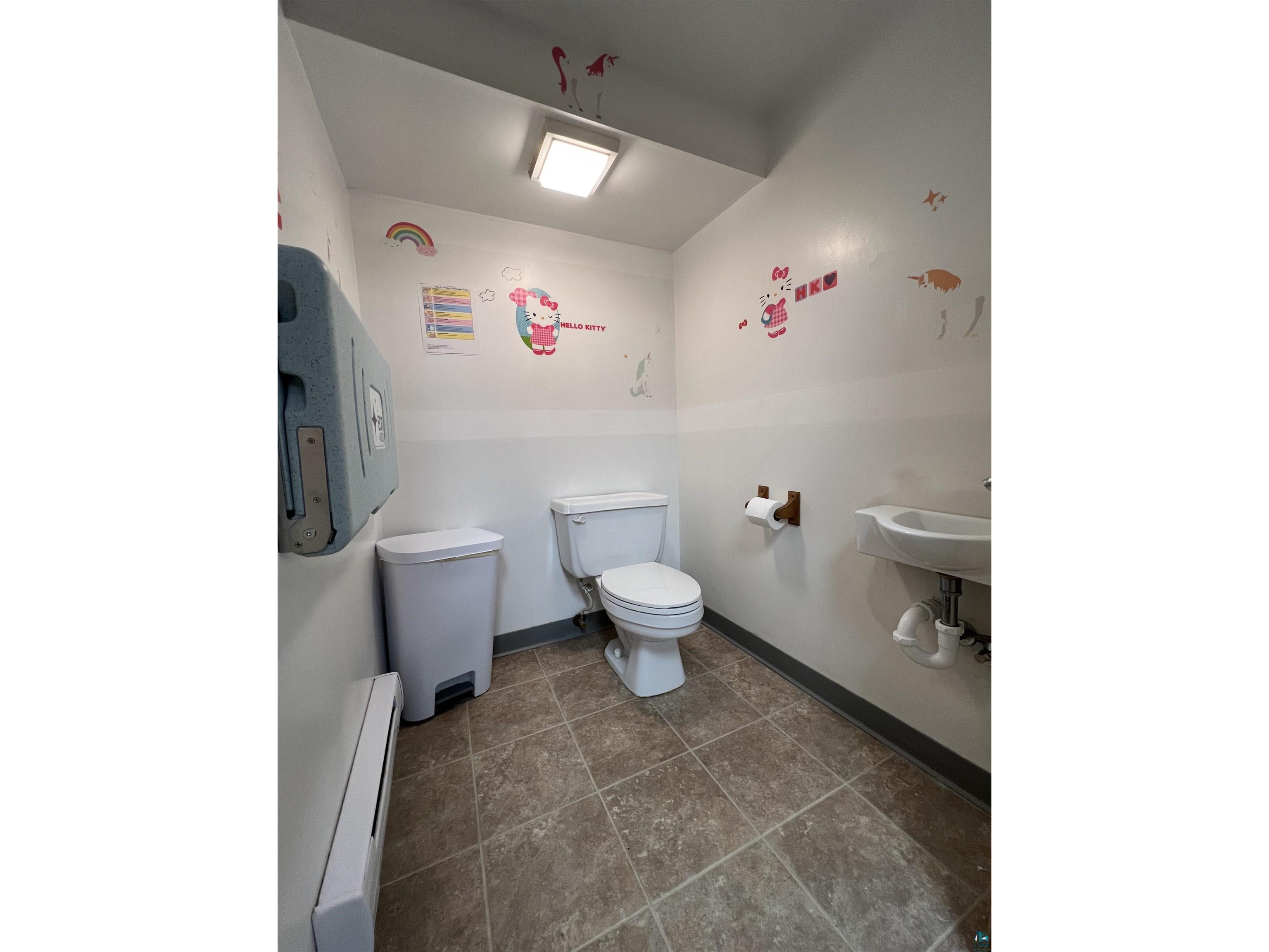 211 W Lake St Chisholm MN 55719 6118246 image12