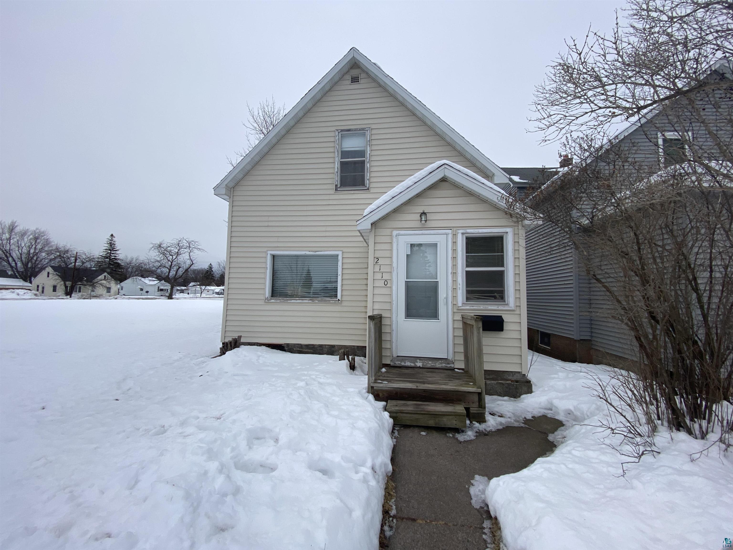 2110 Wyoming Ave Superior WI 54880 6105512 image1