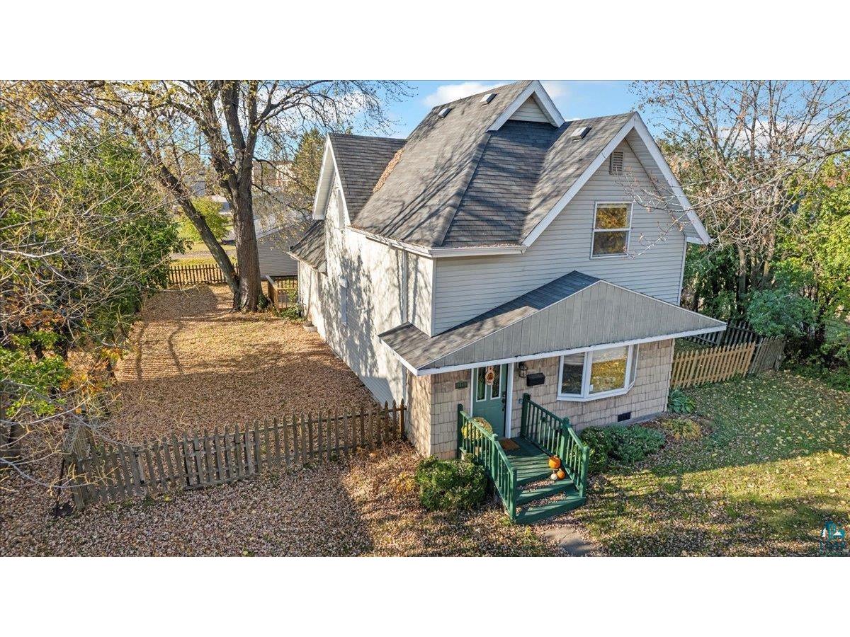 2112 E 7th St Superior WI 54880 6116812 image1