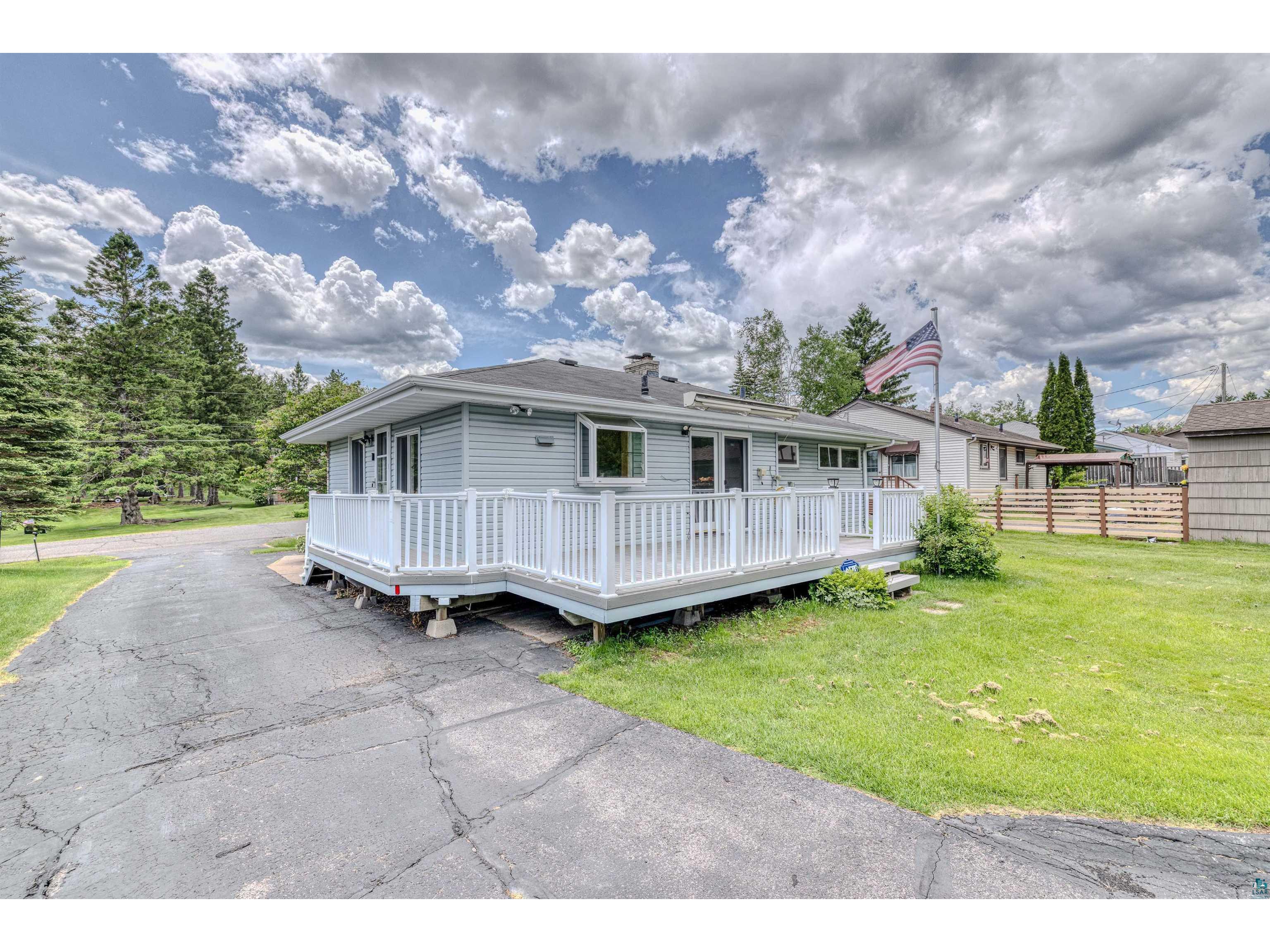 2113 Hutchinson Rd Duluth MN 55811 6126152 image2