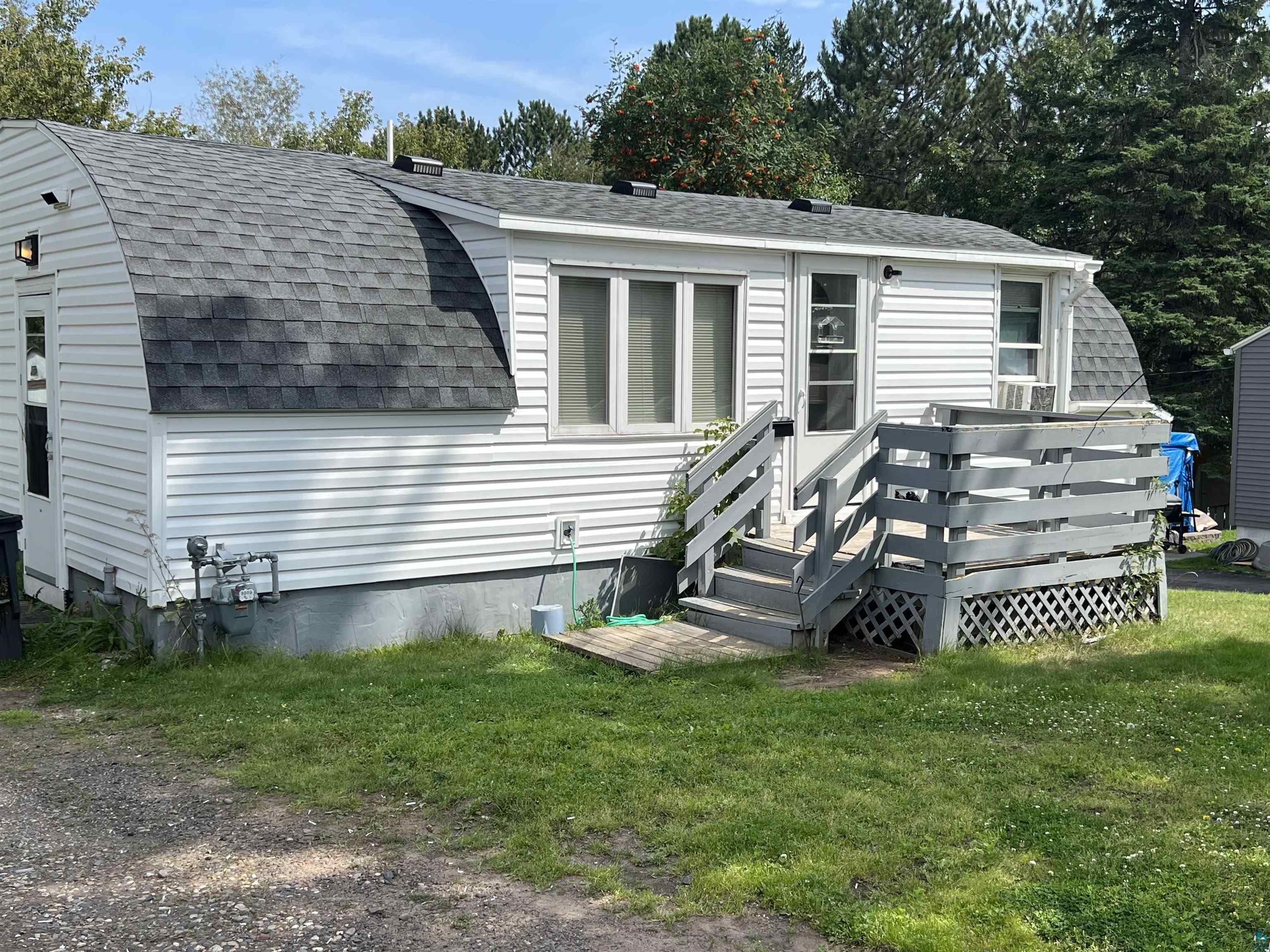 2114 Piedmont Ave Duluth MN 55811 6116305 image1