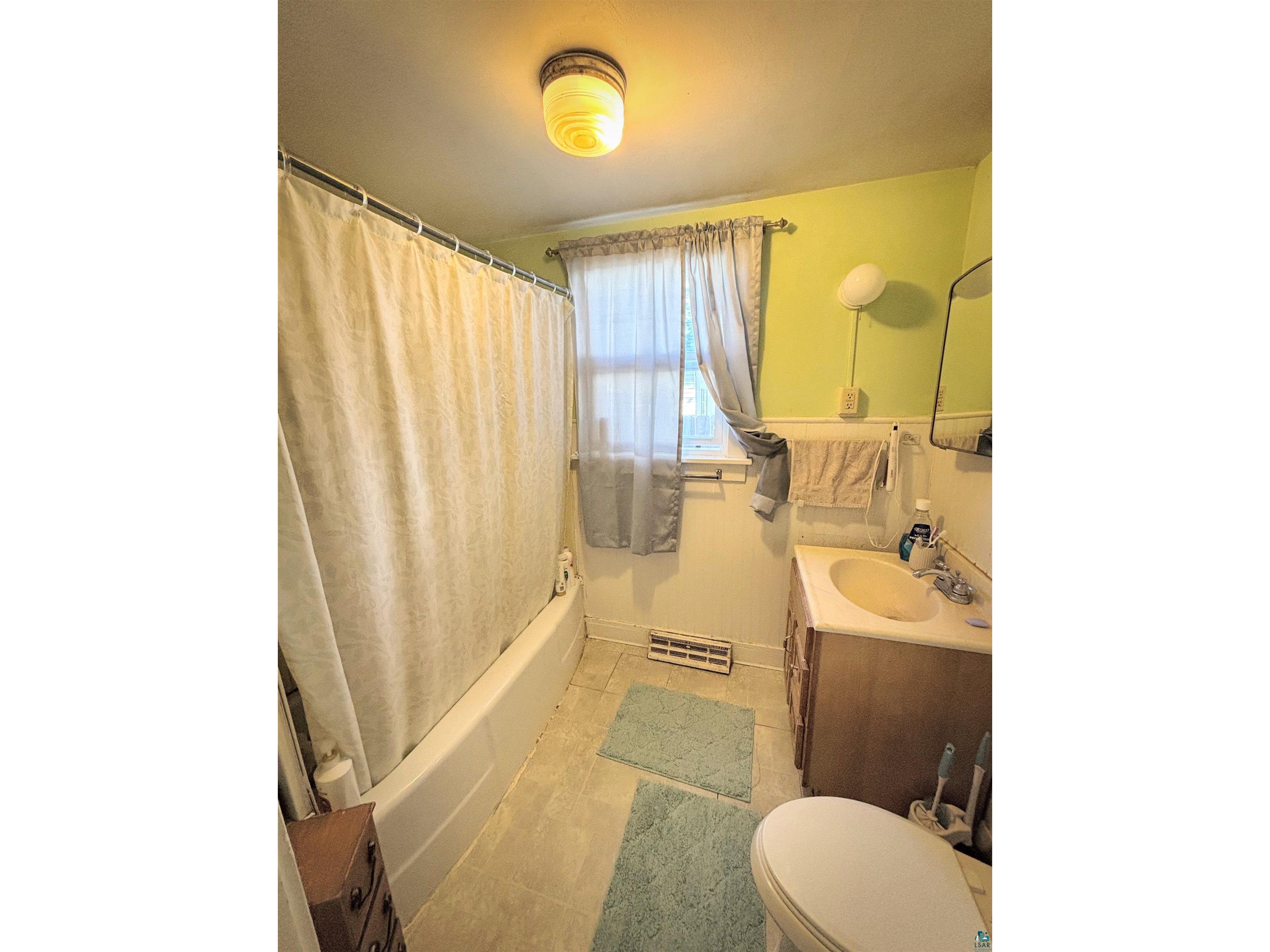 2115 6th St W Ashland WI 54806 6124929 image4