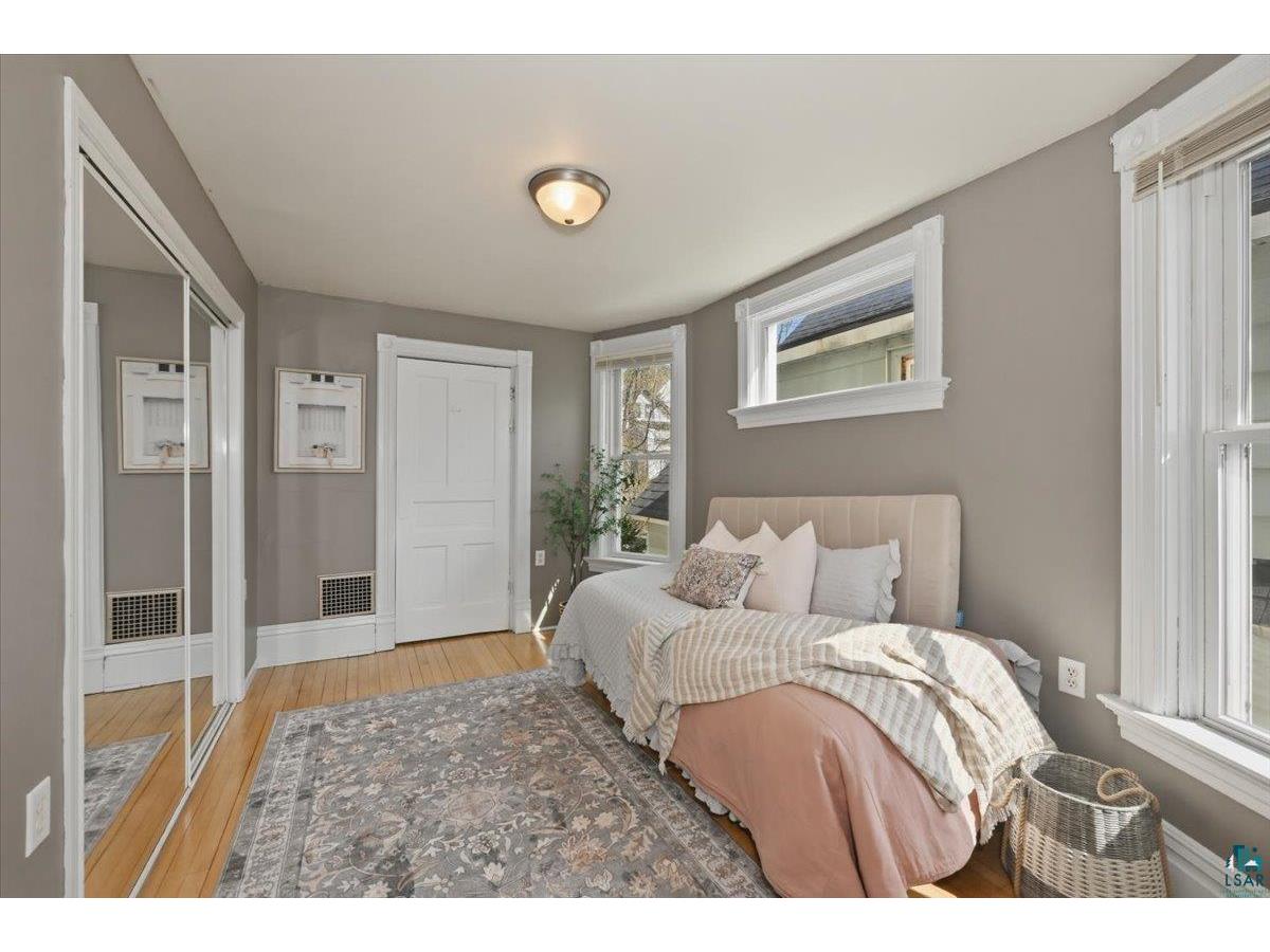 2117 W 4th St Duluth MN 55806 6125252 image13