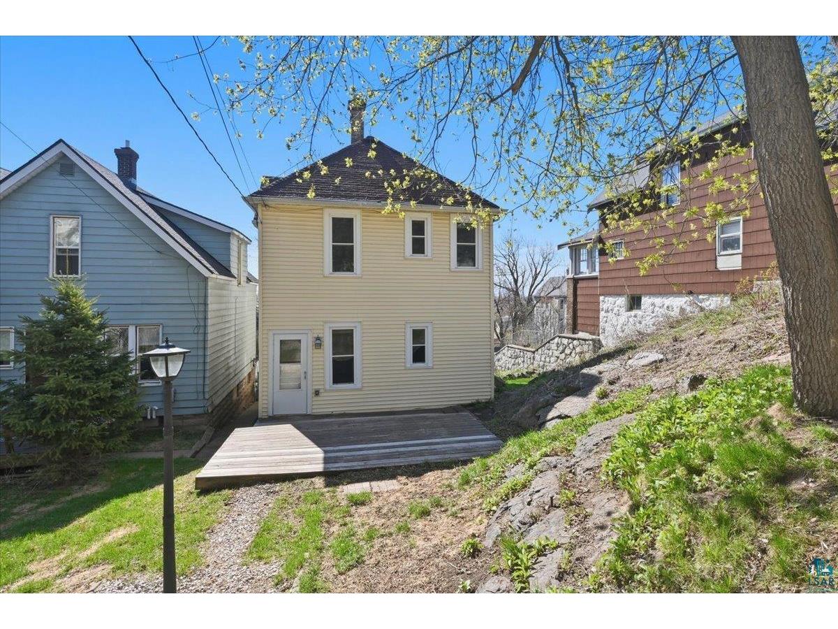 2117 W 4th St Duluth MN 55806 6125252 image18