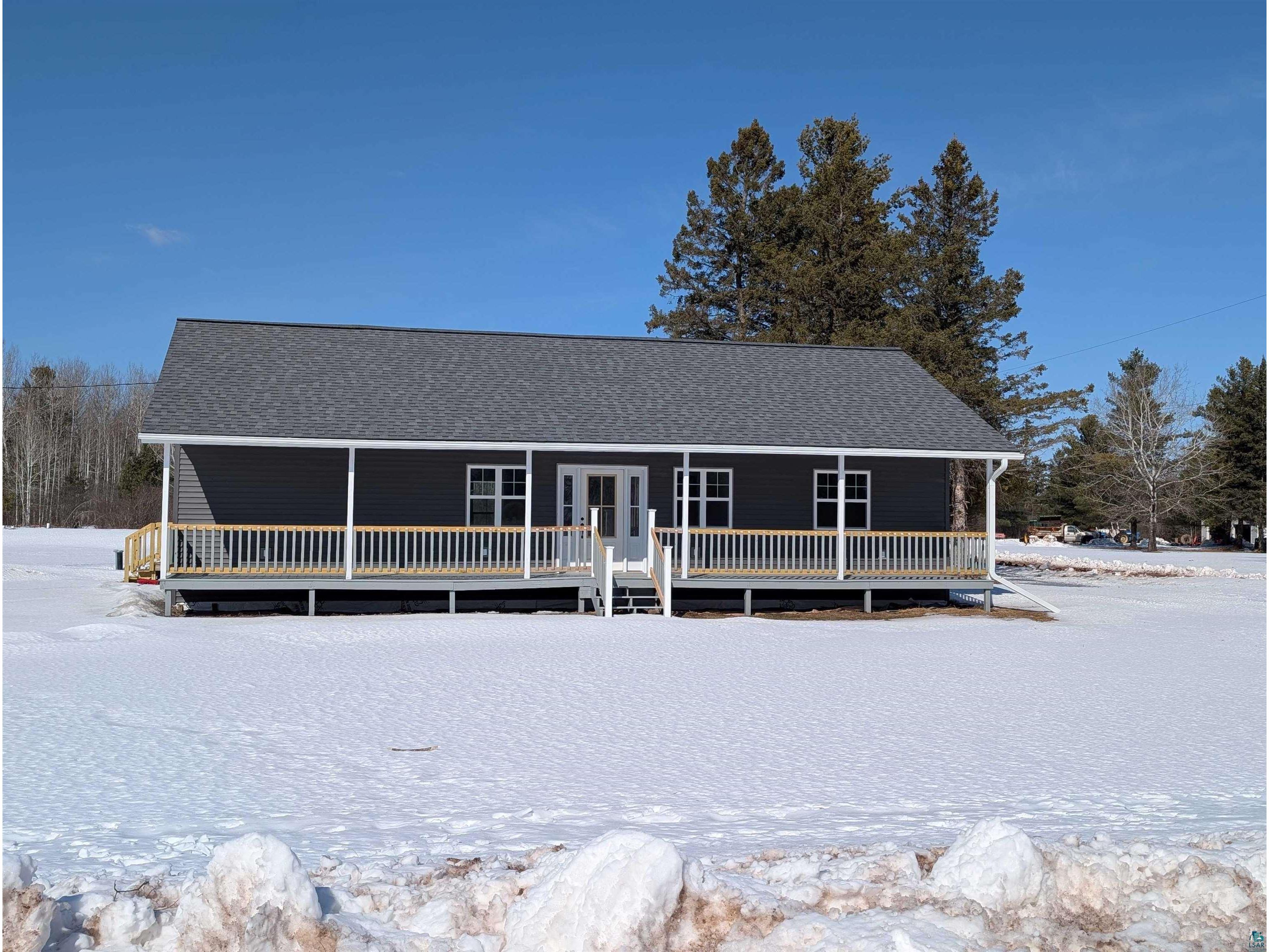 2119 E 5th Ave Ashland WI 54806 6123210 image1
