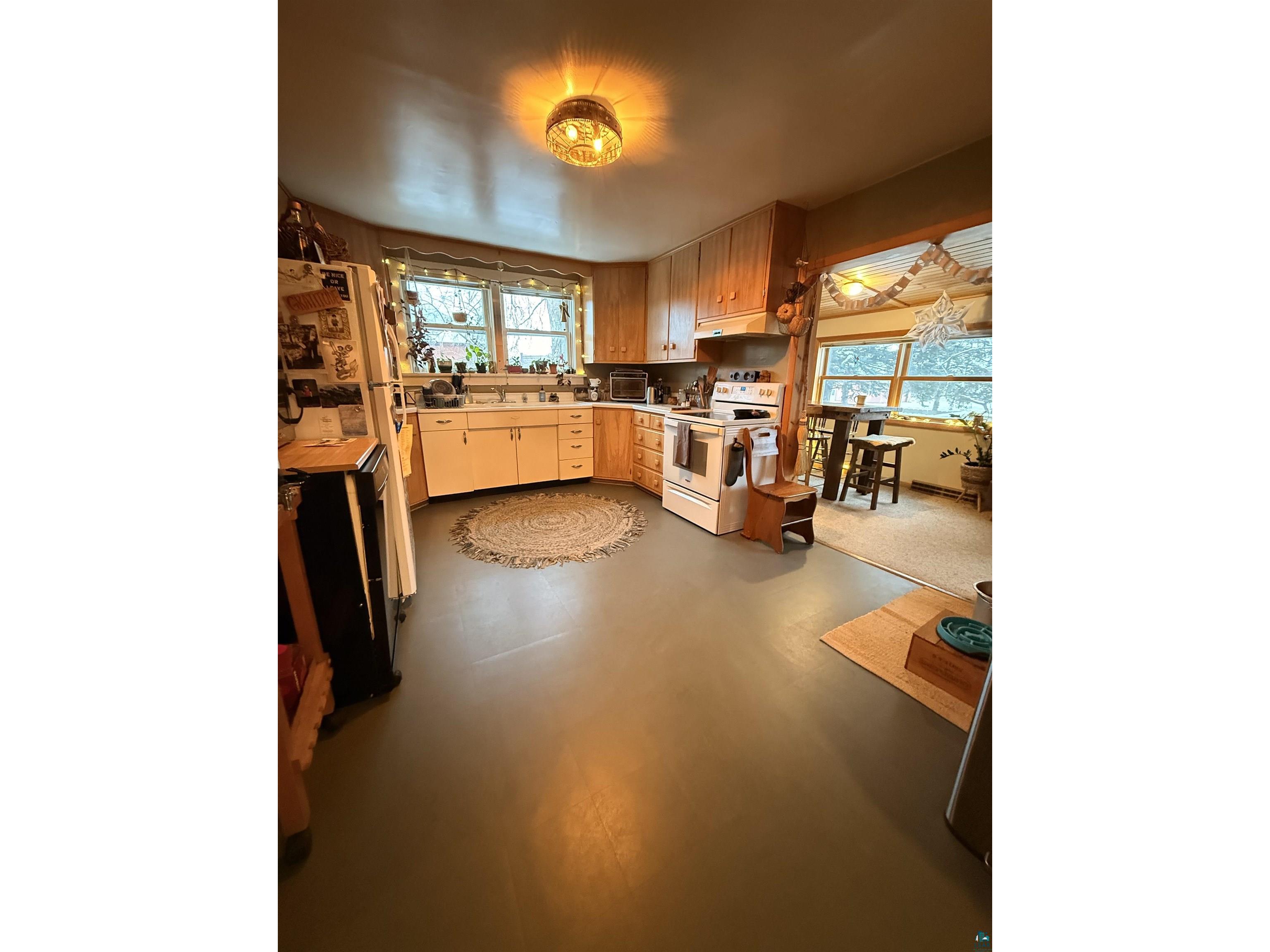212 W Pine St Washburn WI 54891 6125774 image9