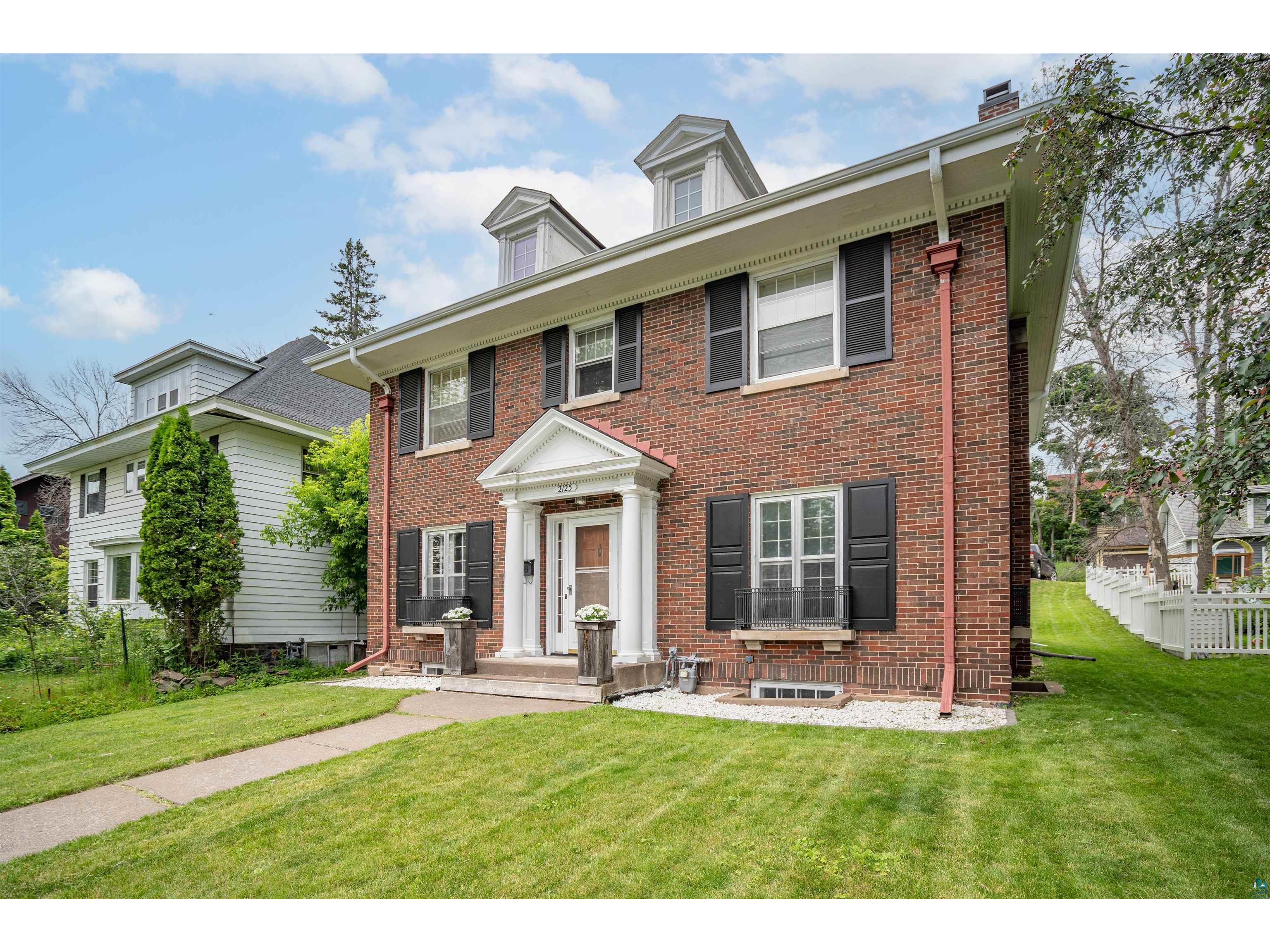 2125 E 3rd St Duluth MN 55812 6114709 image1