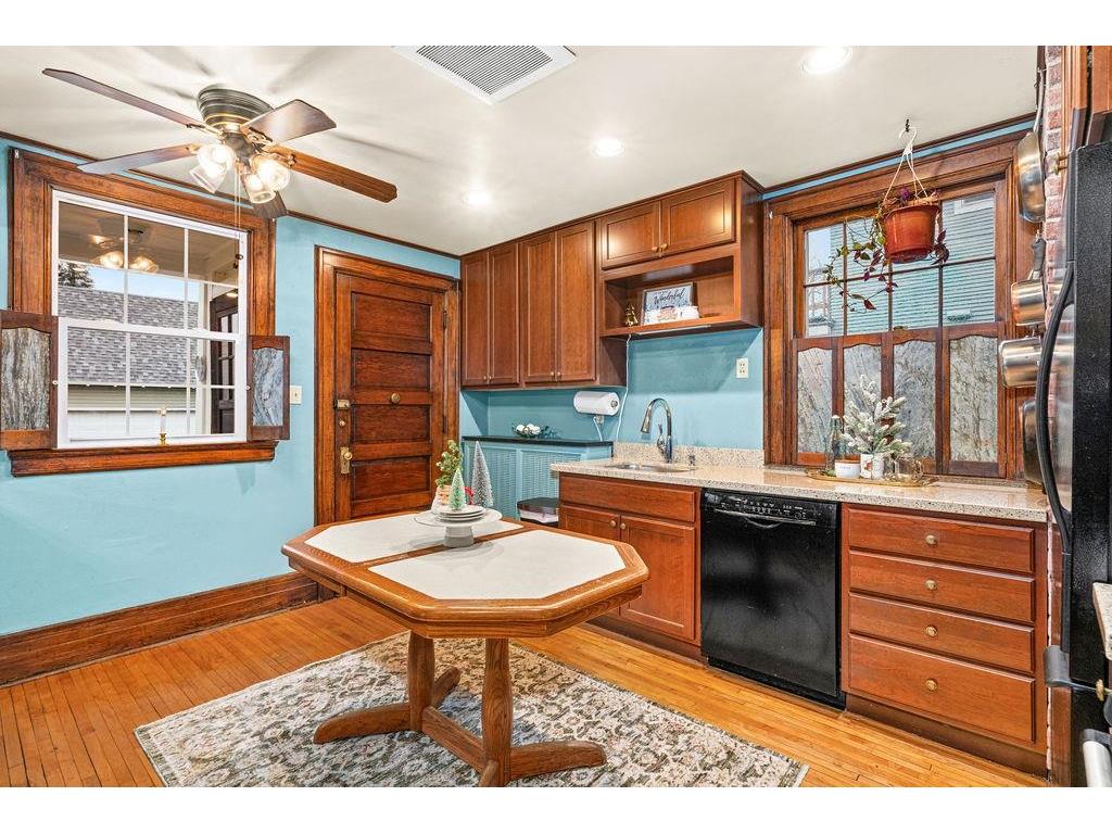 2125 Hughitt Ave Superior WI 54880 6123055 image16