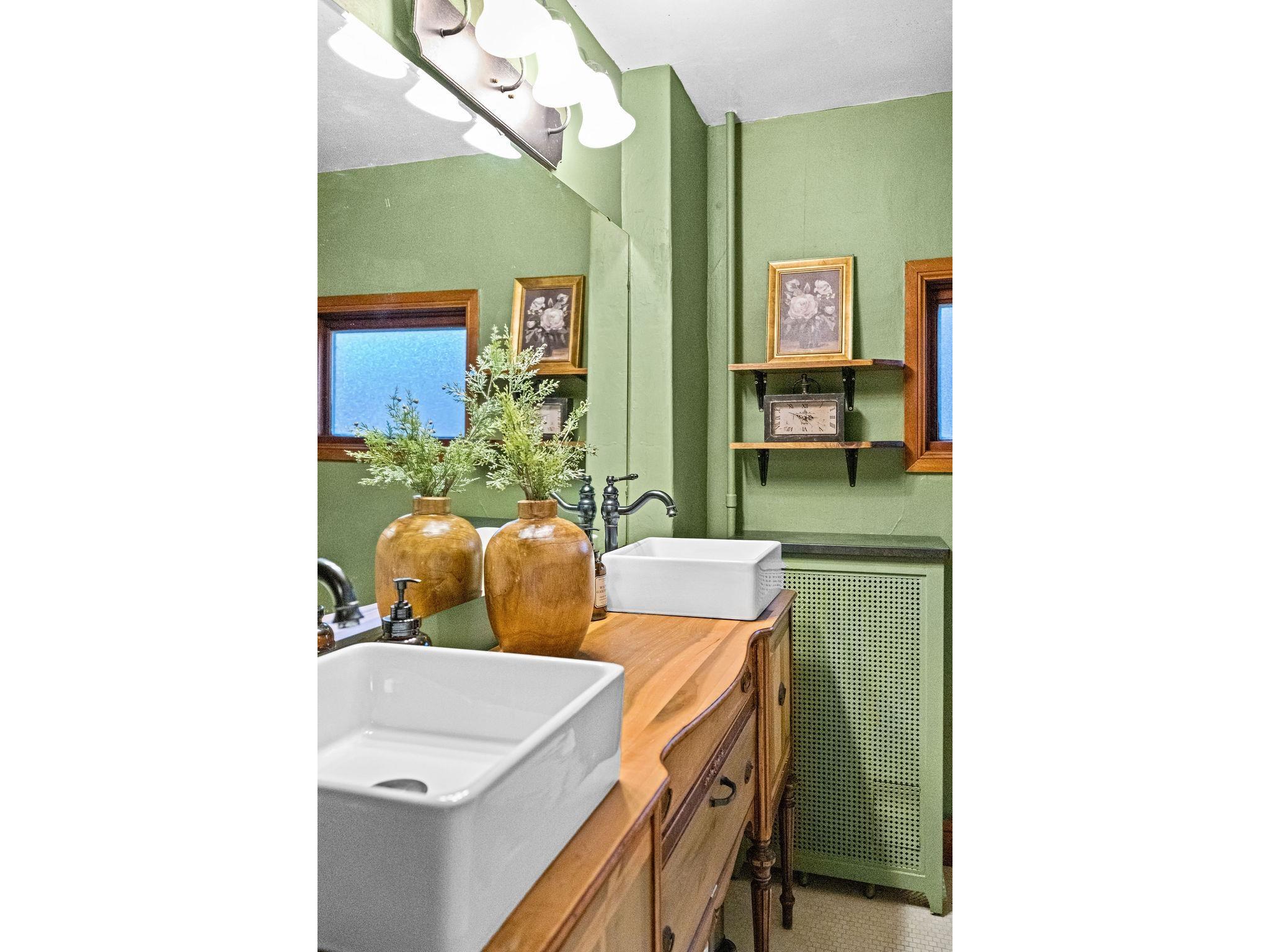 2125 Hughitt Ave Superior WI 54880 6123055 image29