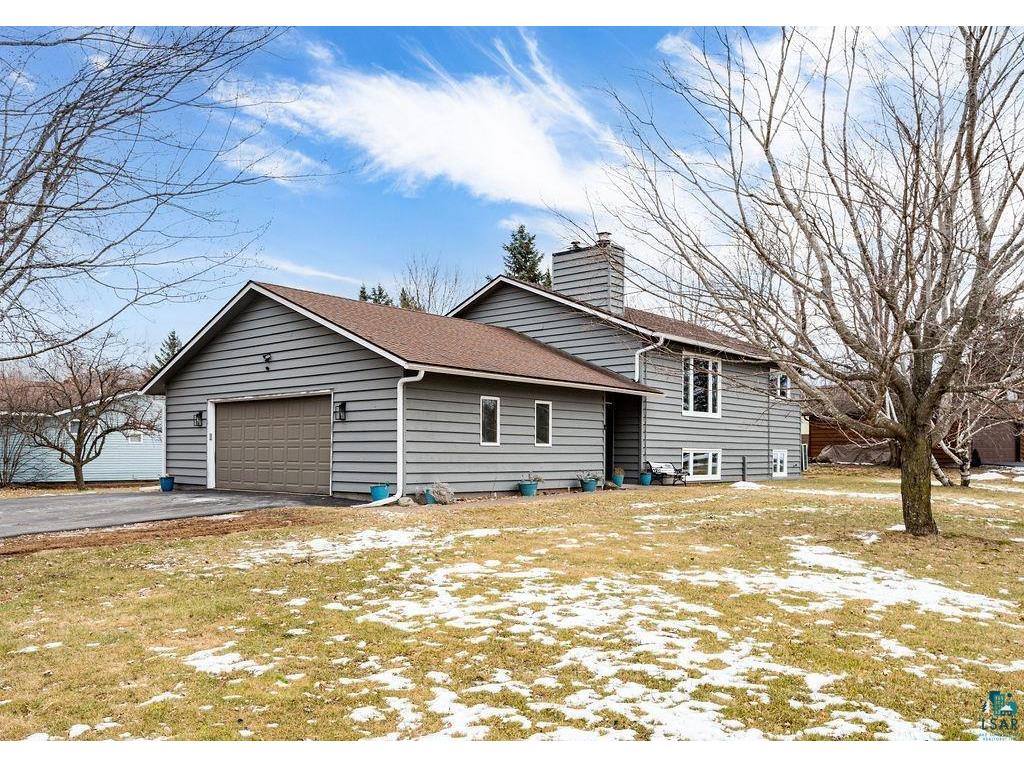 2126 N Robin Ave Duluth MN 55811 6112318 image1