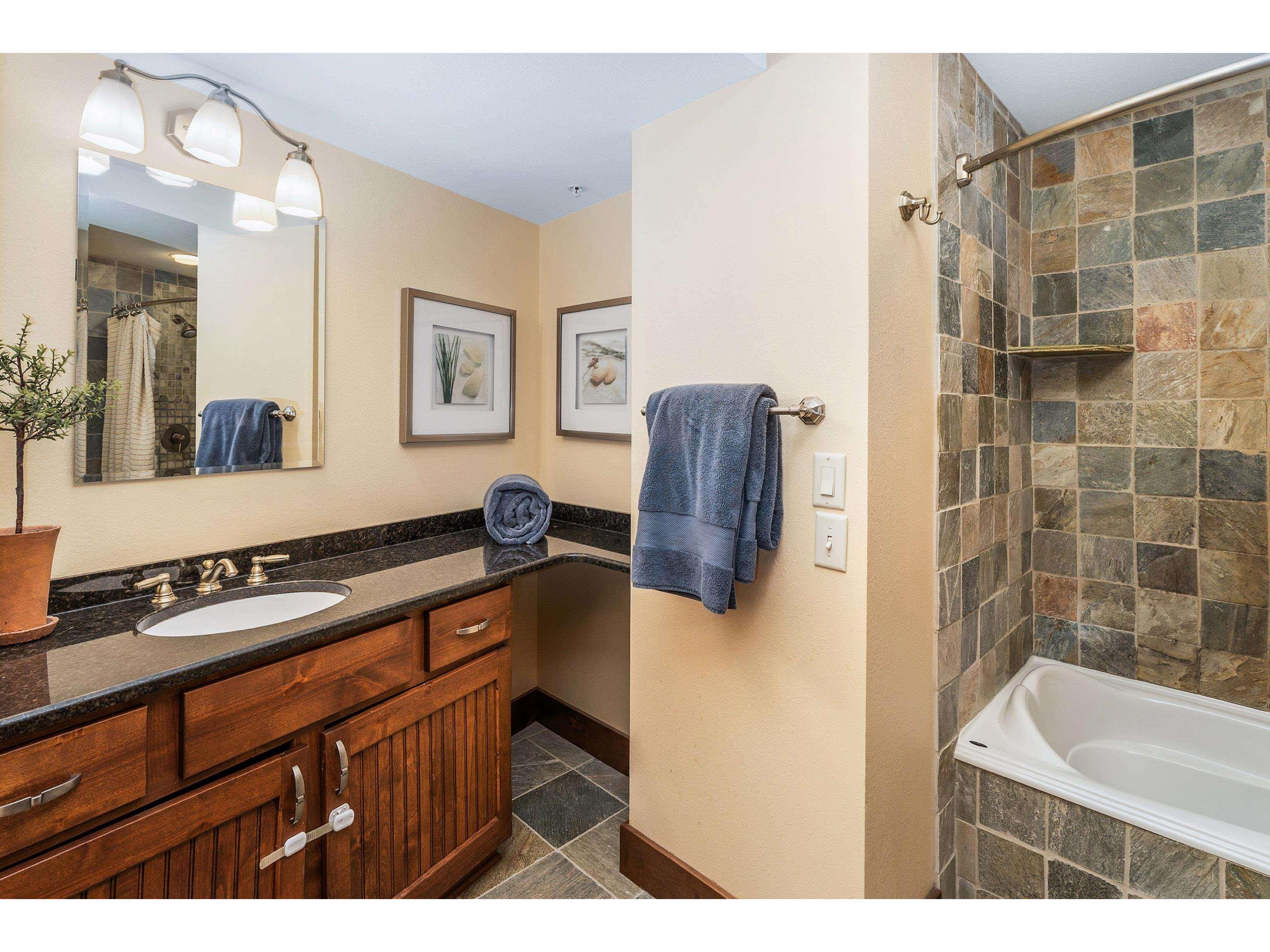 2126- L205 Water St Duluth MN 55812 - Lake Superior 6122445 image35