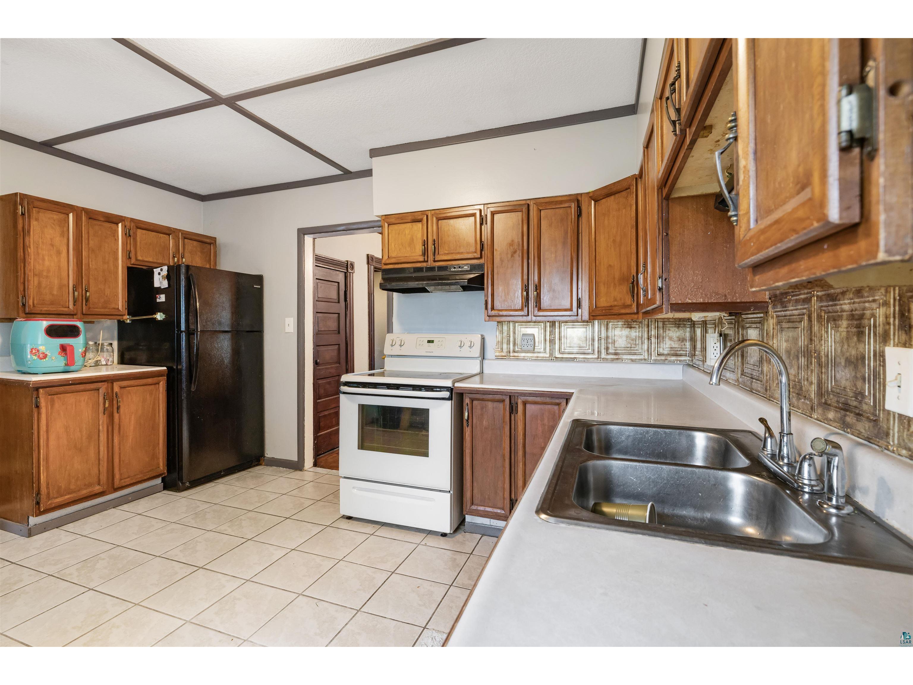 213 W Wisconsin Ave Gilbert MN 55741 6126351 image10