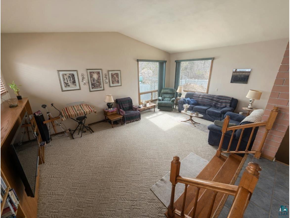 2136 Adirondack St Duluth MN 55811 6125005 image3