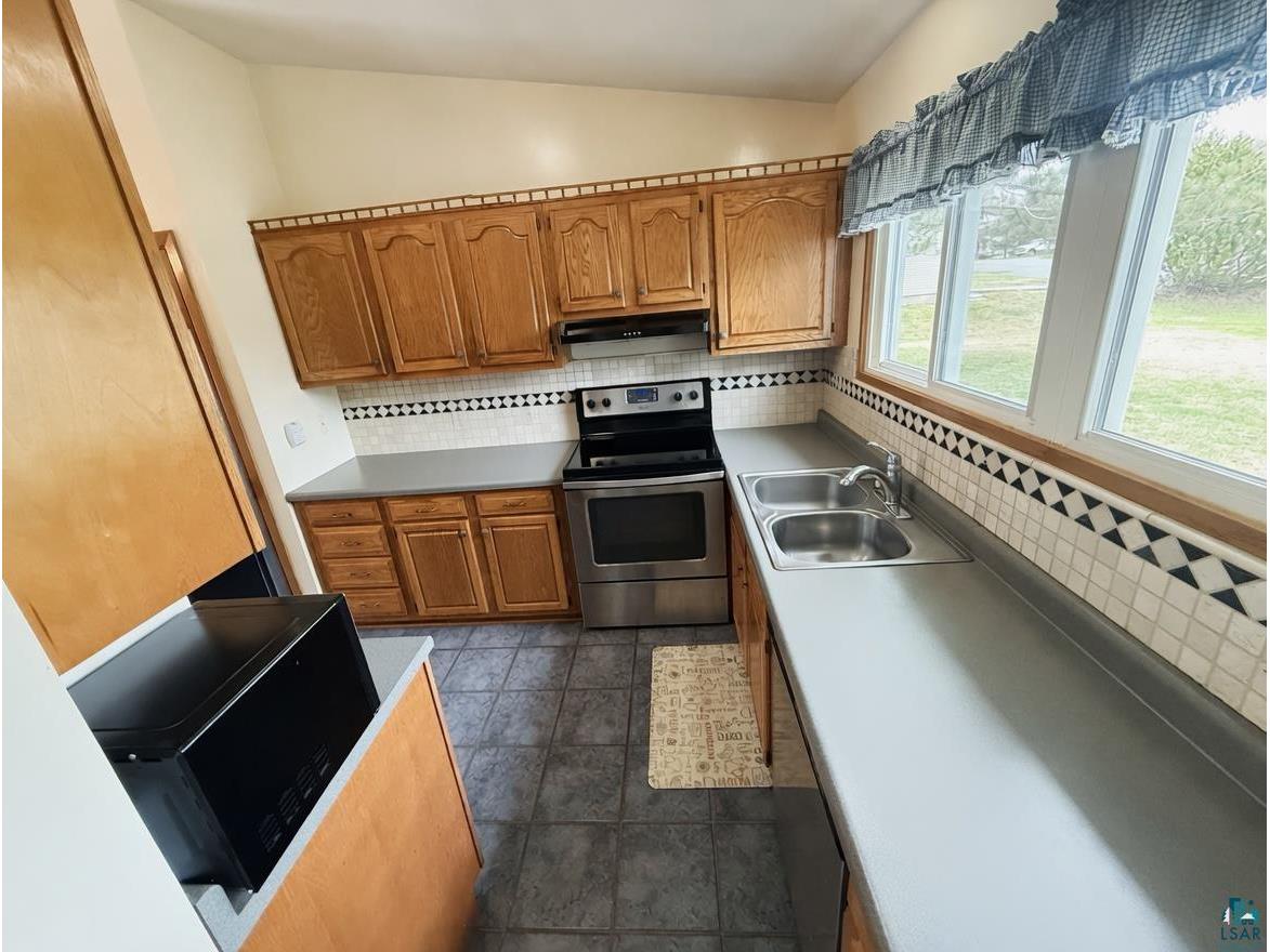 2136 Adirondack St Duluth MN 55811 6125005 image9